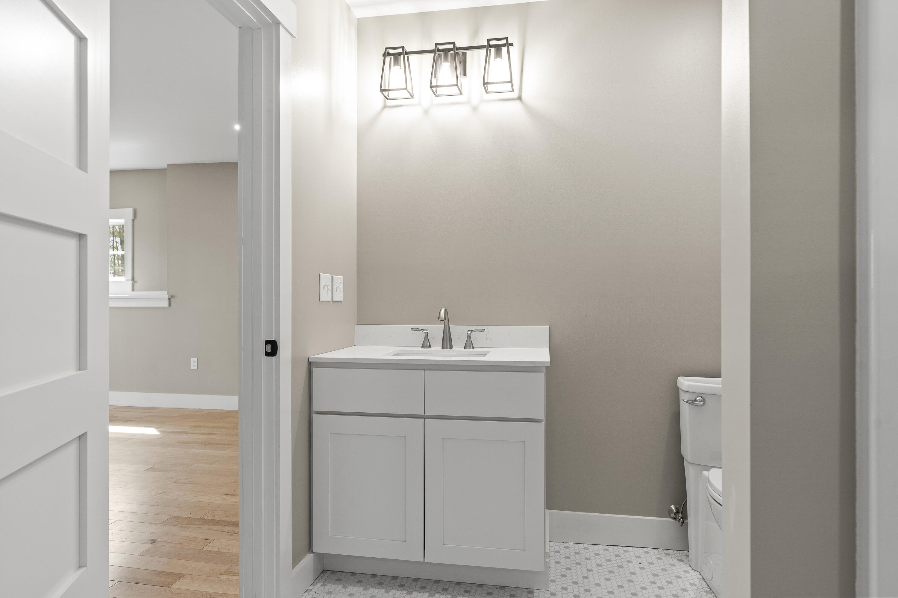 31 Viking Way, Bristol, ME, 04539