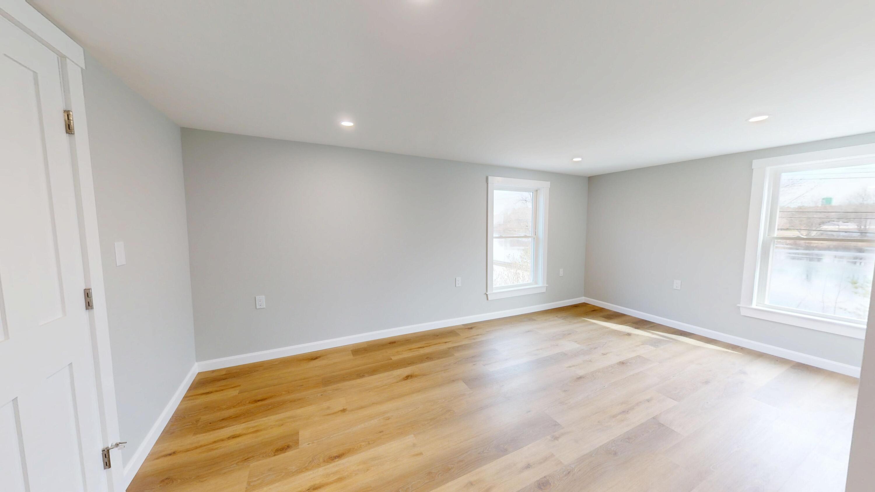 38 River Road, Howland, ME, 04448