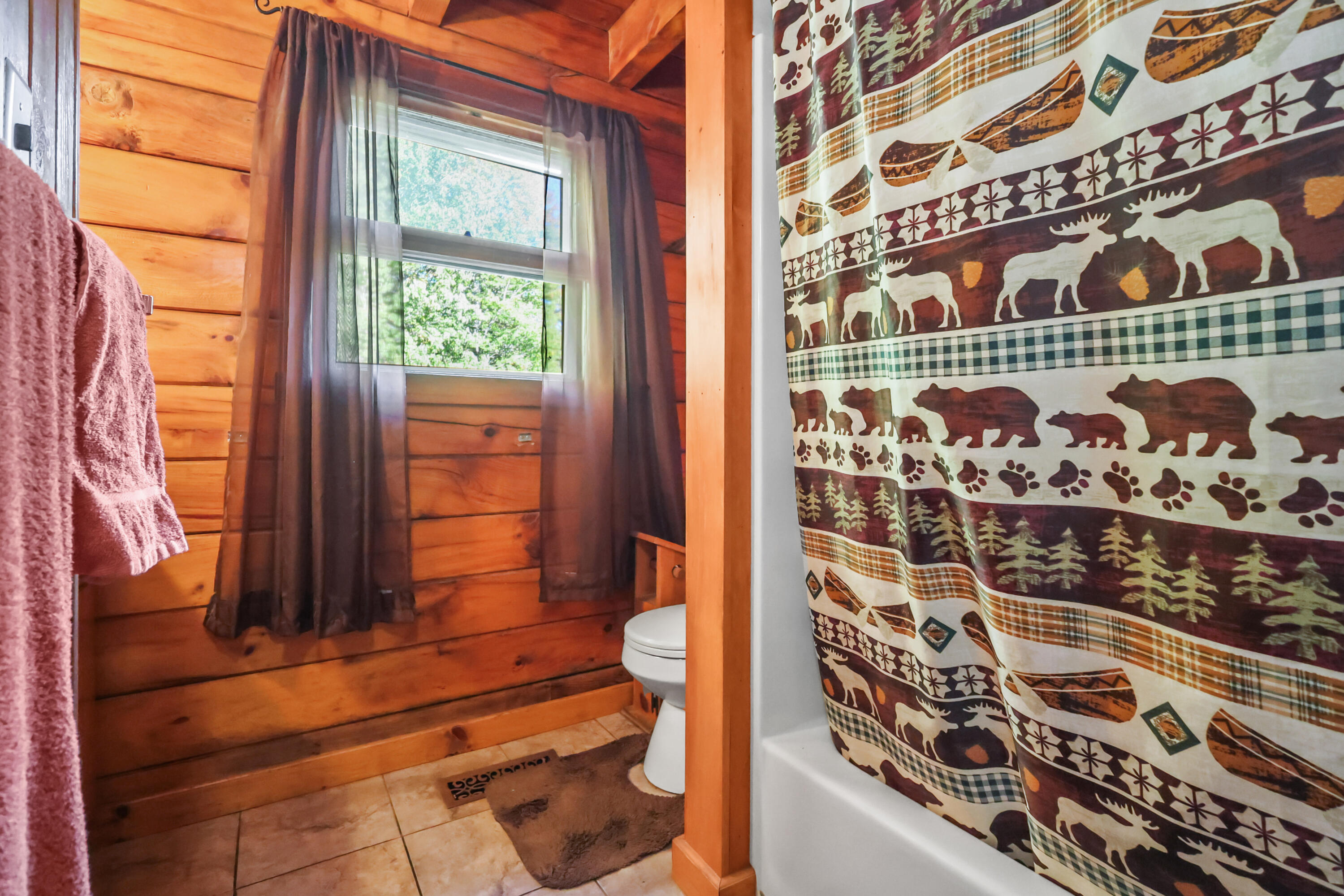 723 Middle Road, Bradford, ME 04410 2M6A2889