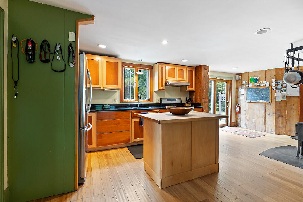 850 Lawrence Road, Pownal, ME, 04069