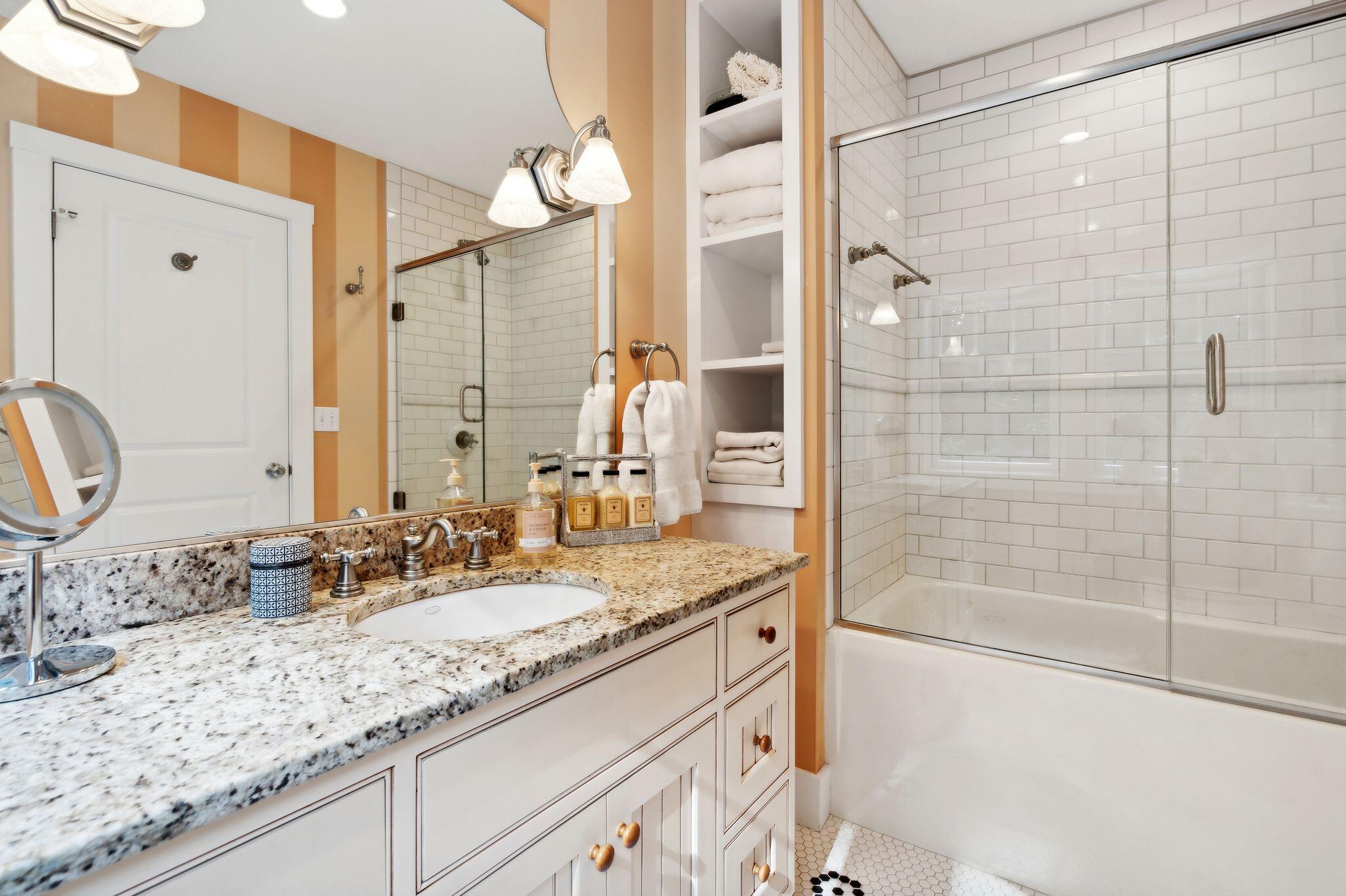 224 Ledges Road S, Naples, ME, 04055