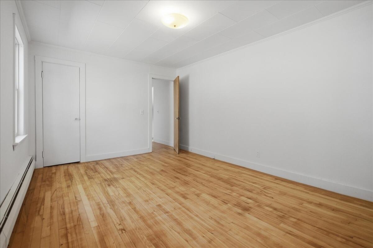 1827 Minot Avenue, Auburn, ME 04210 53-1-53