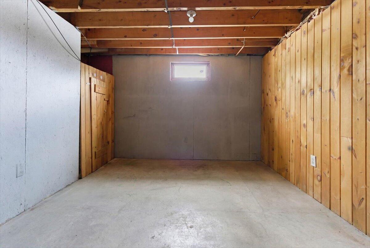 59 Vanner Road, Washington, ME, 04574