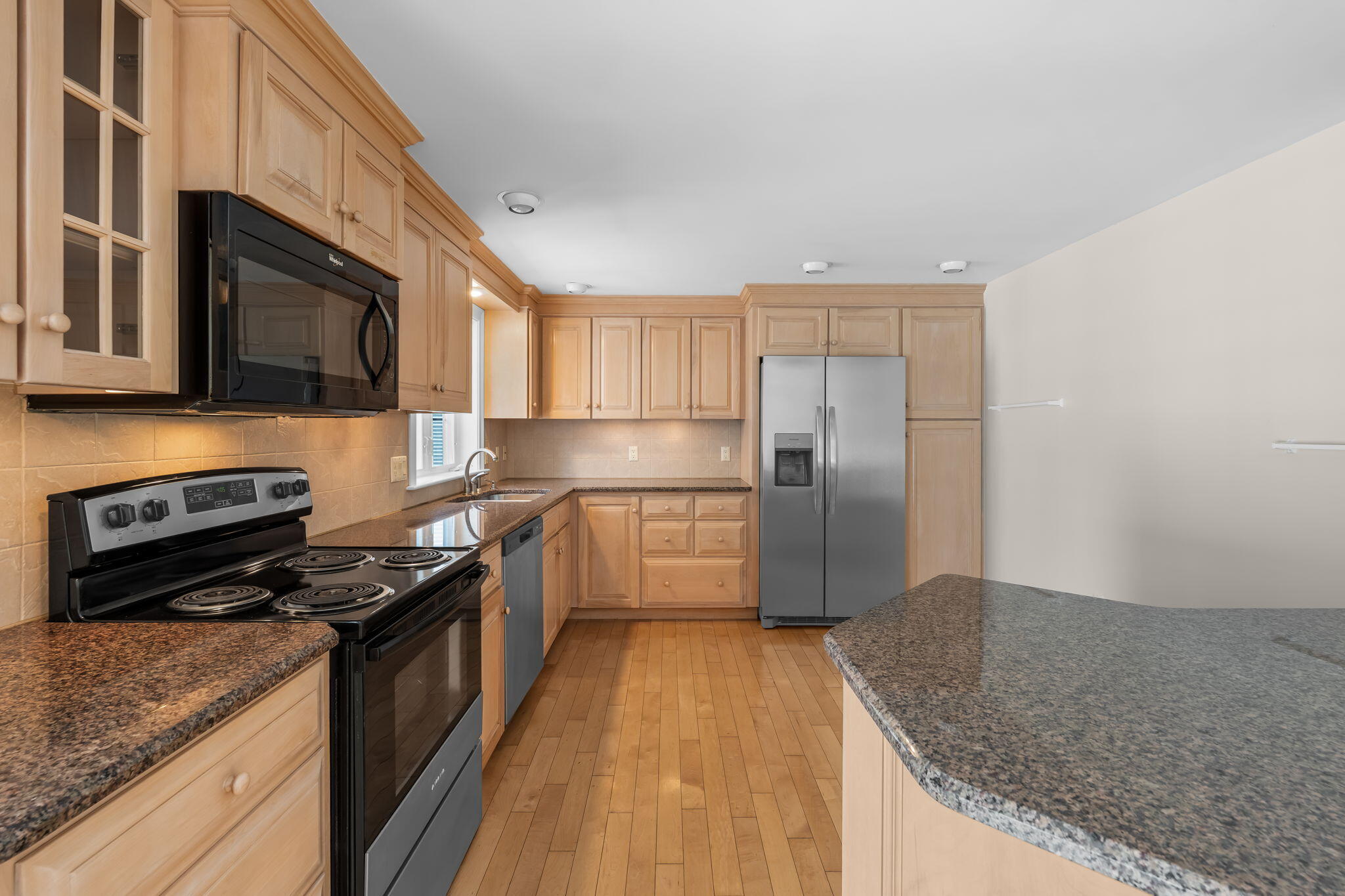 50 Laurel Circle, Bangor, ME 04401 Kitchen