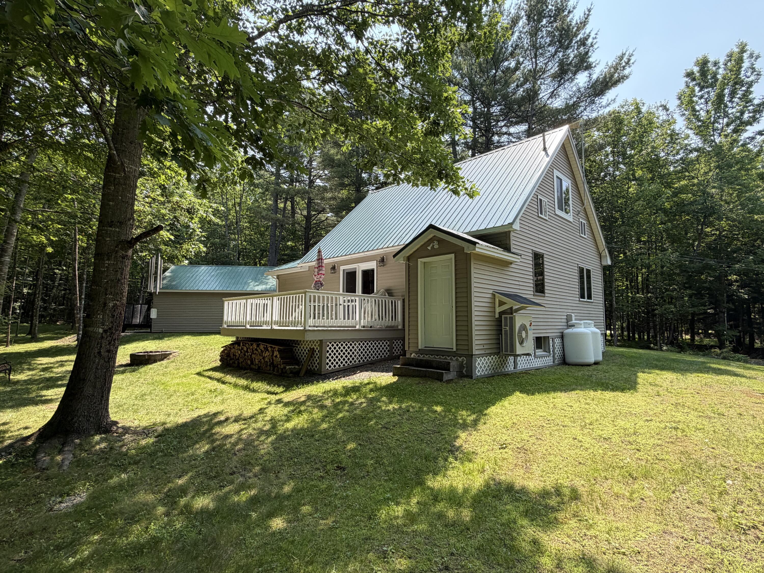 3 Loon Lane, Abbot, ME 04406 21