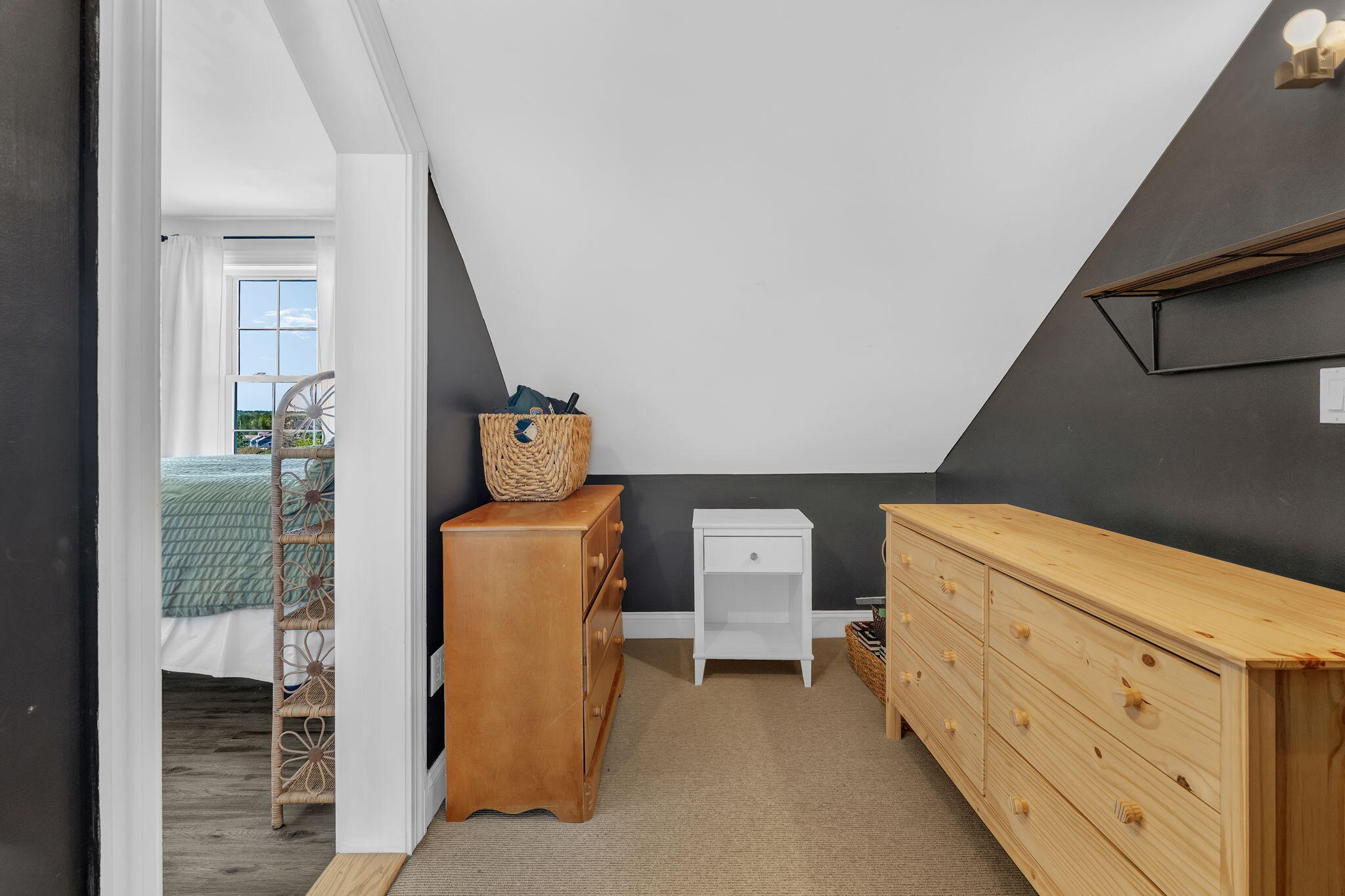 54-web-or-mls-40-hillview-dr