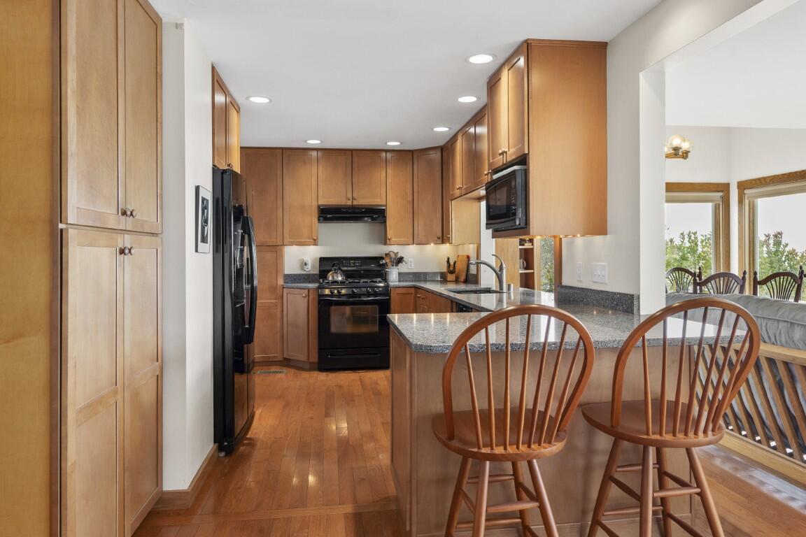 22 Gray Road, Southport, ME, 04576