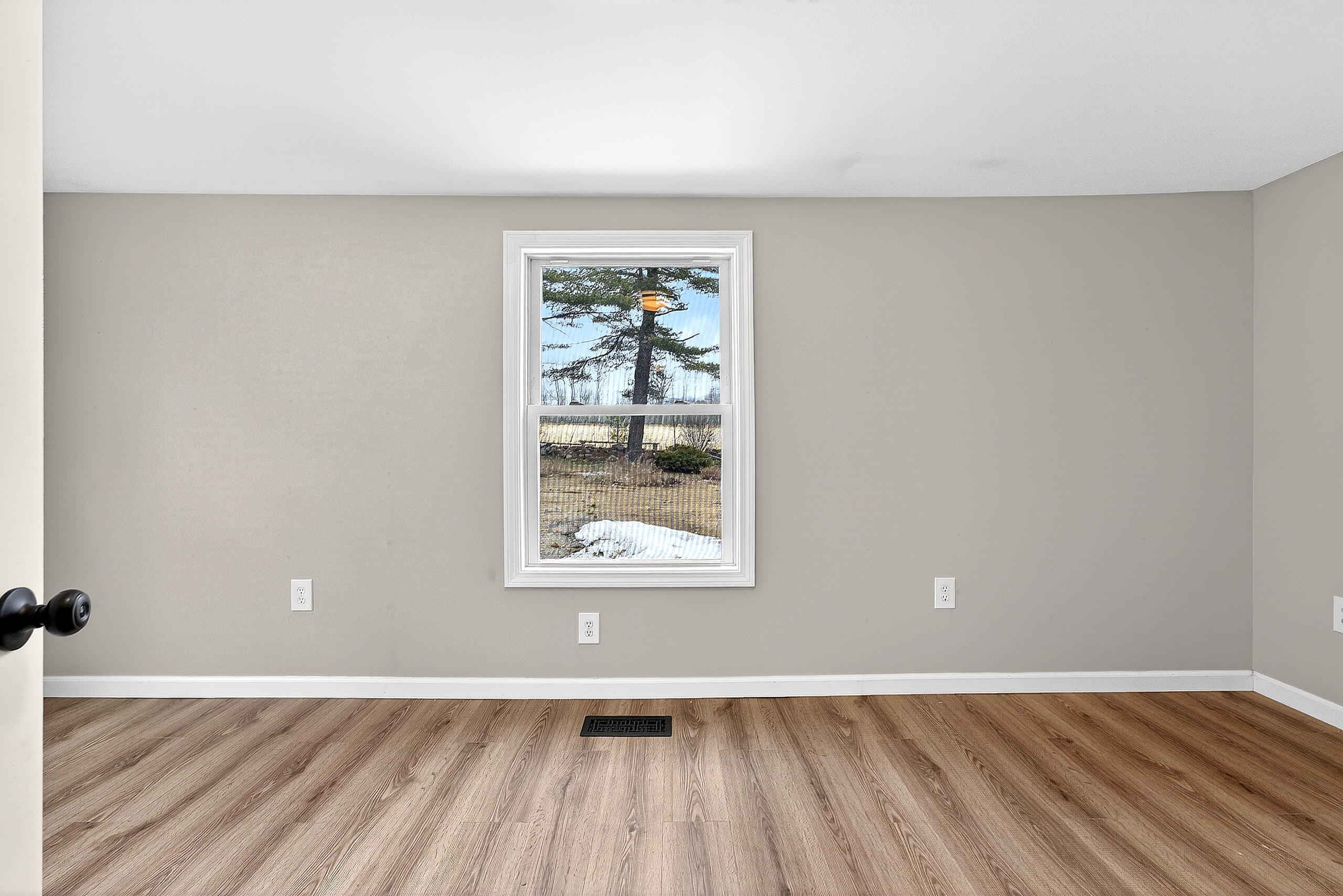 548 North Road, Mount Vernon, ME, 04352