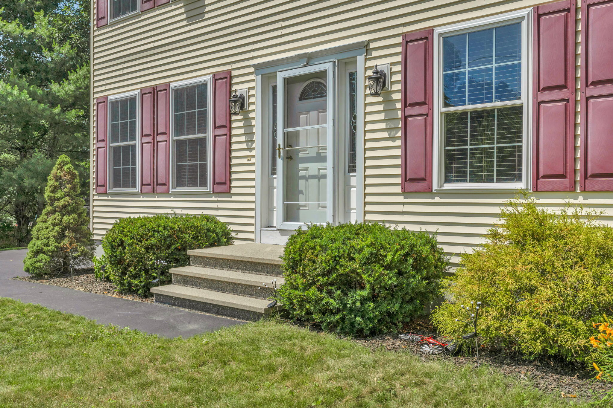 5 Chenault Street, Lewiston, ME 04240 6-web-or-mls-5-chenault-st