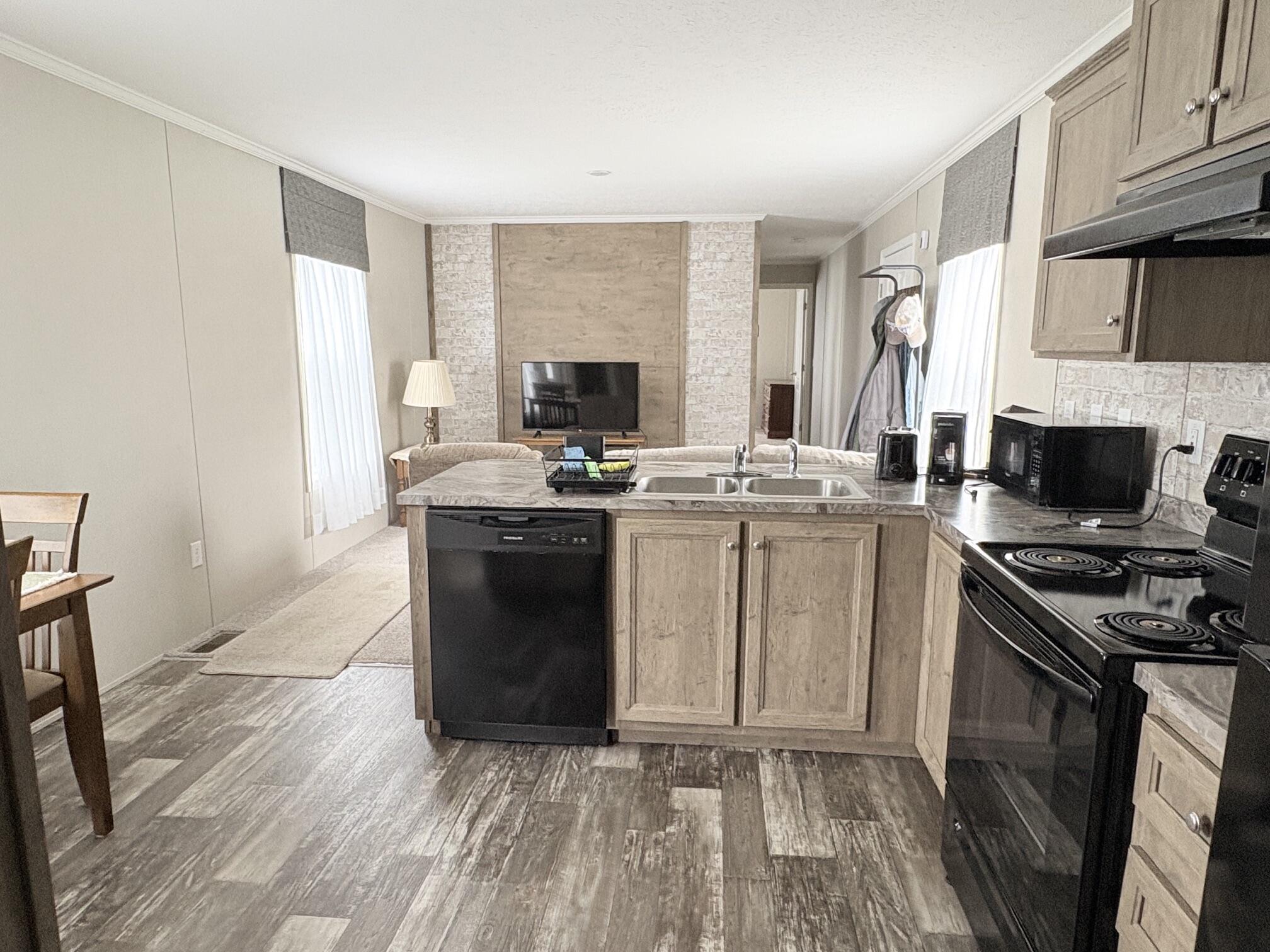 16 R.W. MacLeod Lane, Belfast, ME, 04915 16 R.W. MacLeod Lane, Belfast, ME, 04915