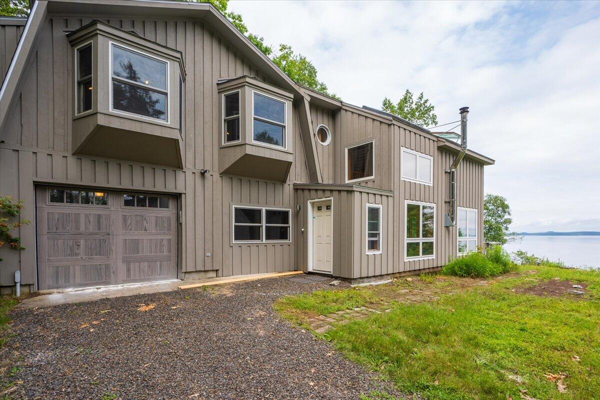 391 Main Road, Islesboro, ME, 04848