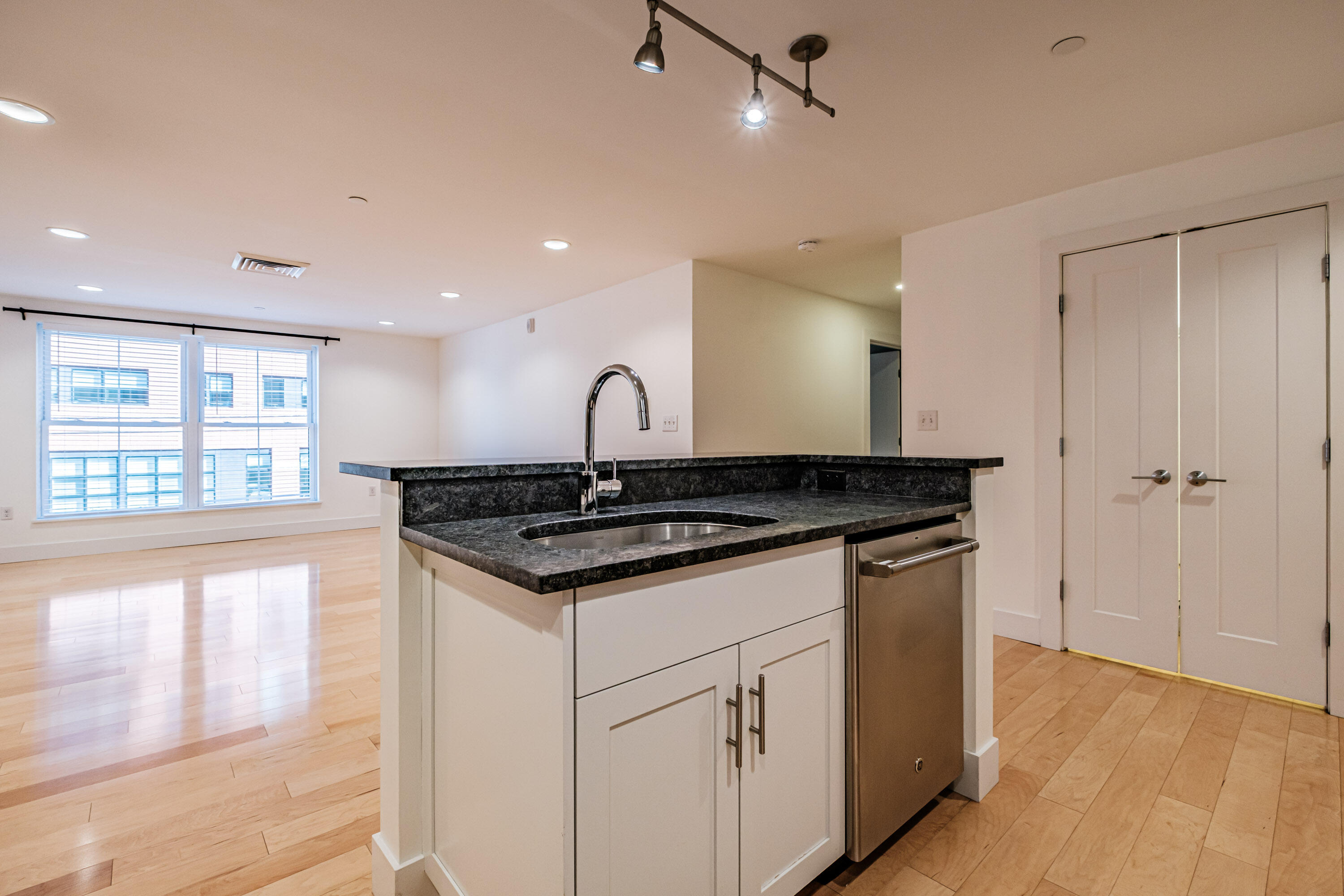 25 High Street UNIT 214, Portland, ME, 04101