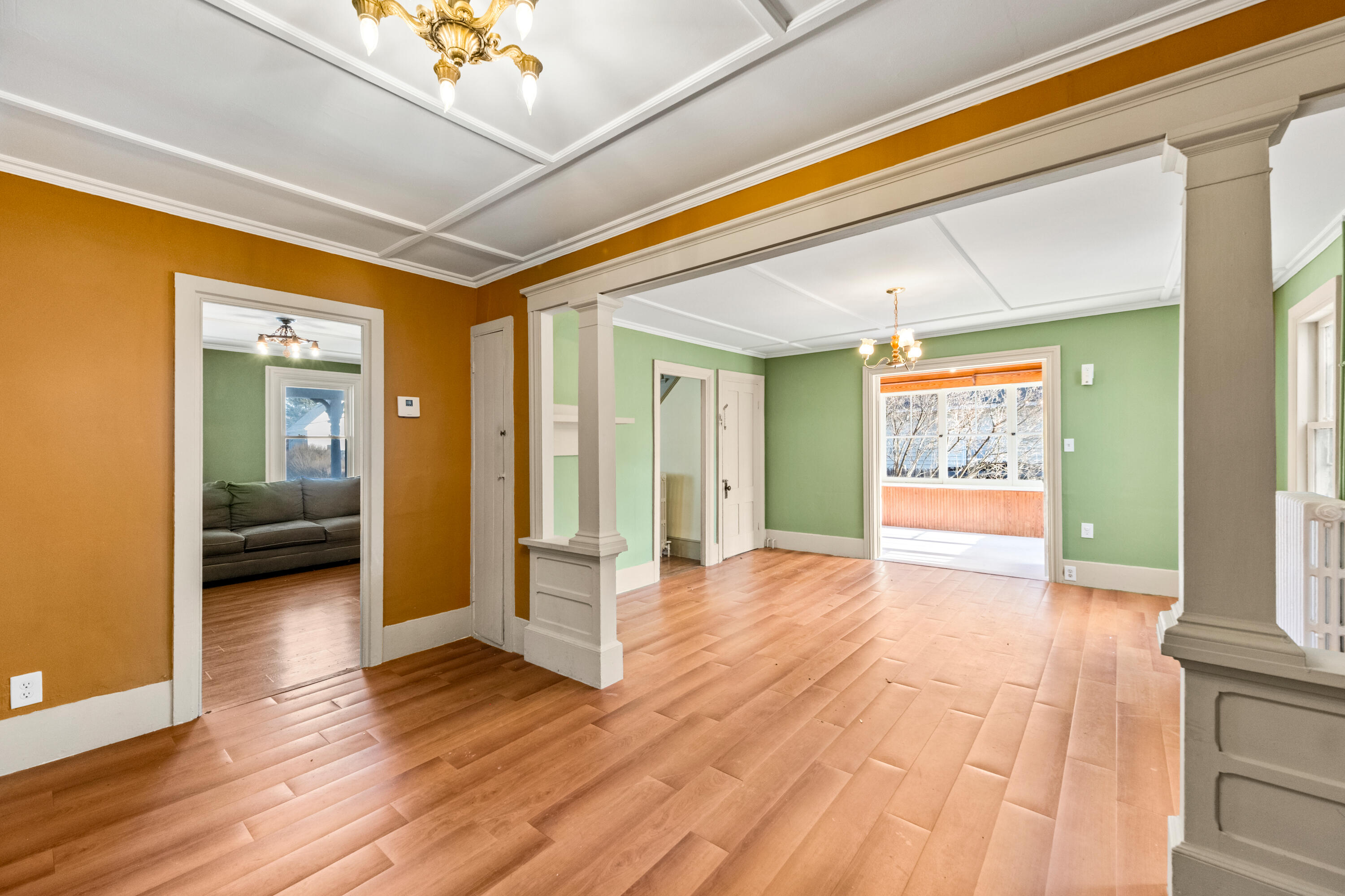 84 Pleasant Street