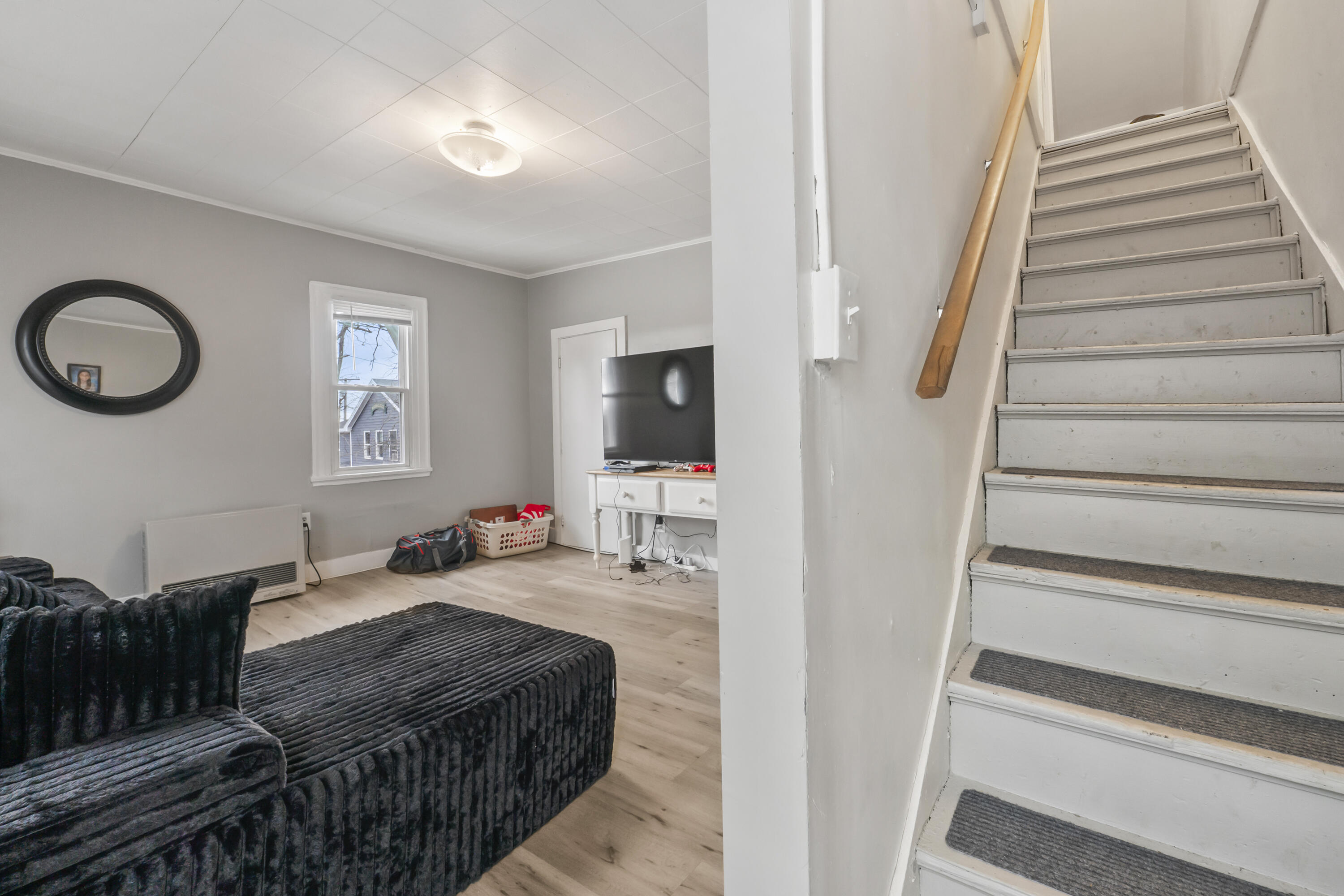 16 Main Street, Topsham, ME, 04086