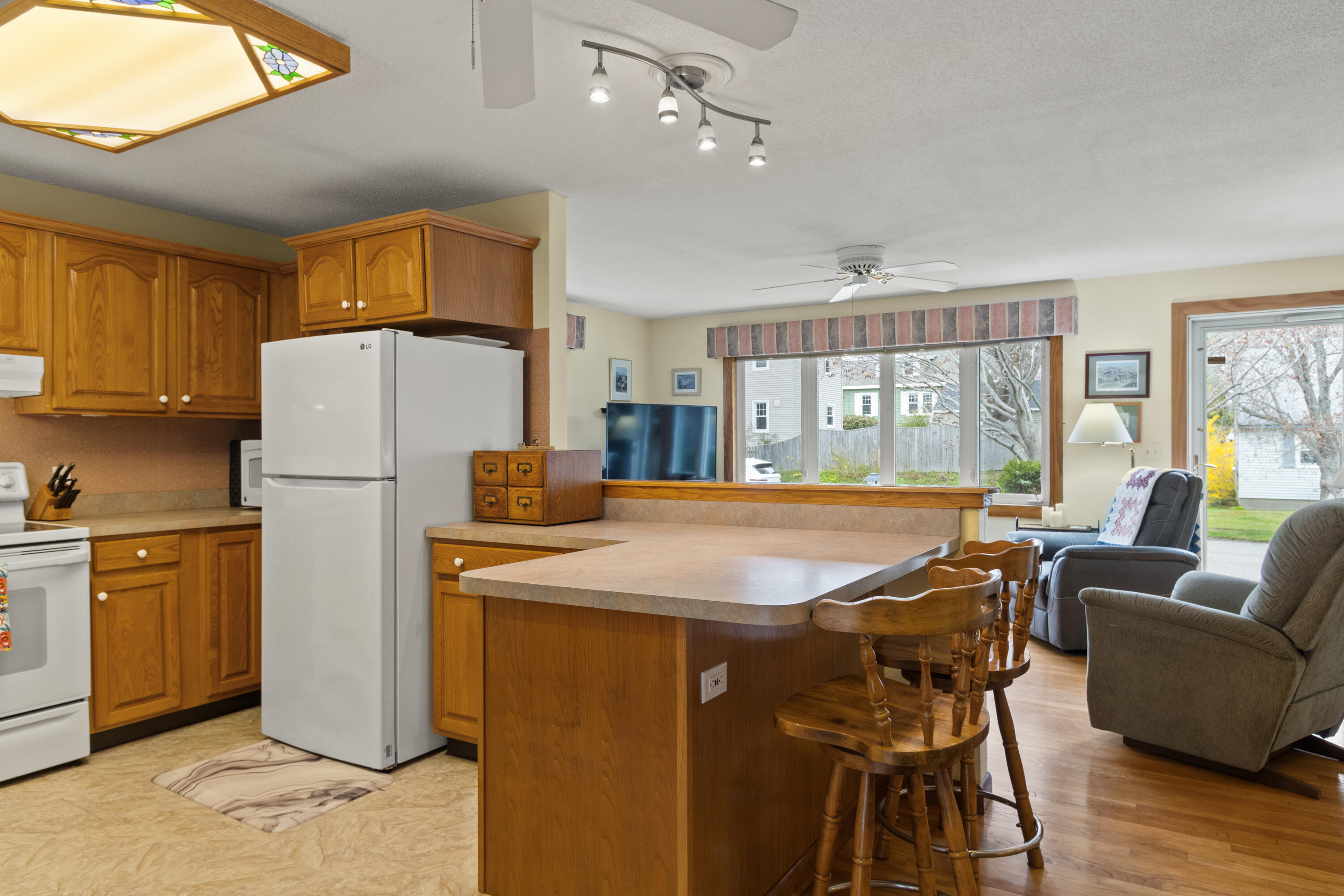 247 Maine Avenue, Portland, ME, 04103 247 Maine Avenue, Portland, ME, 04103