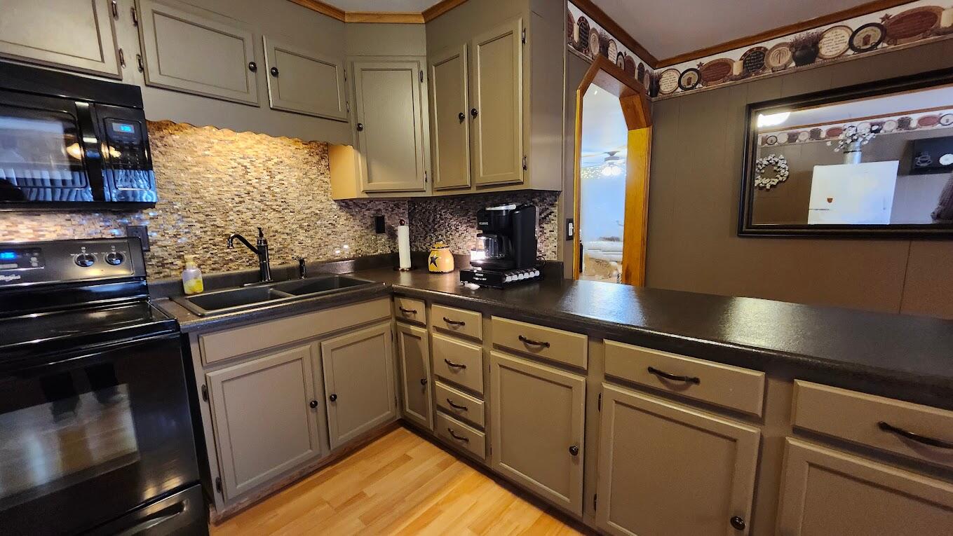 87 Main Street, Mars Hill, ME, 04758