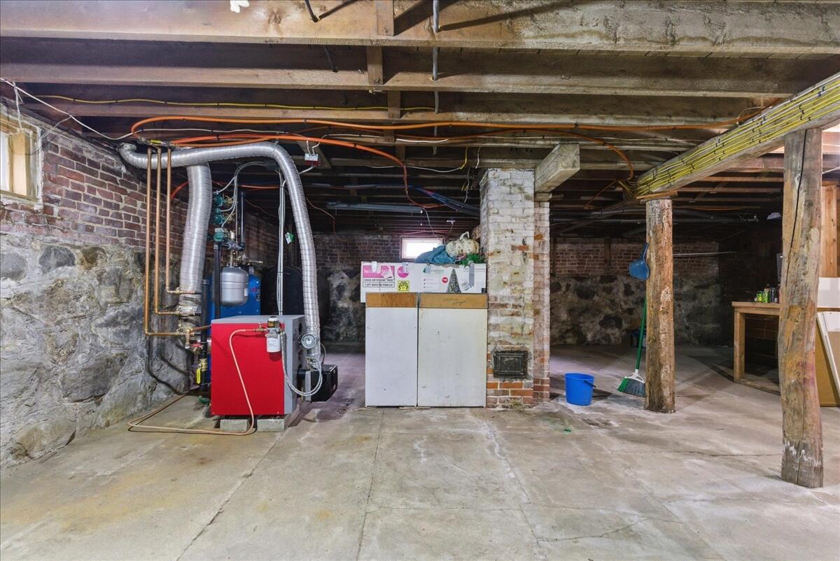 9 Harlow Hill Road, Mexico, ME, 04257