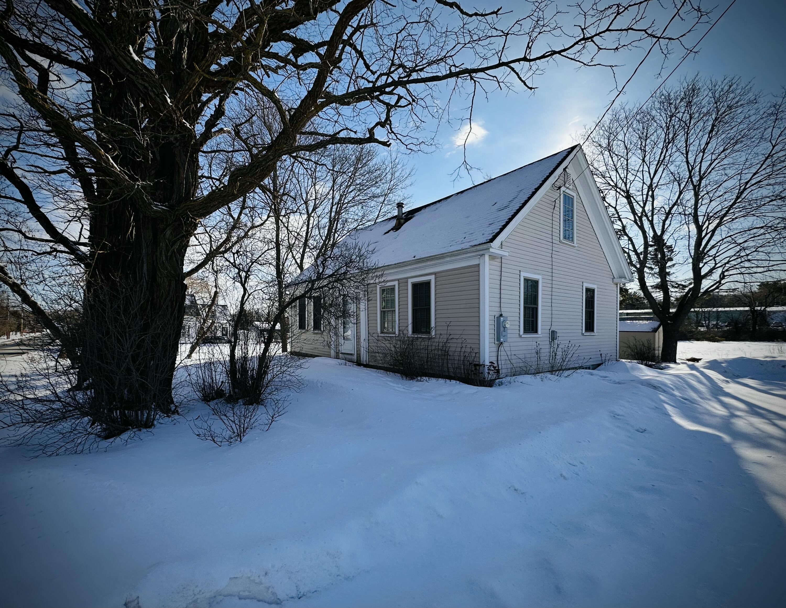 56 Thomaston Street, Rockland, ME, 04841