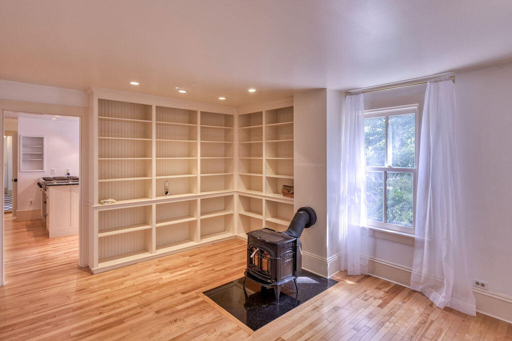 565 Bagaduce Road, Brooksville, ME, 04617