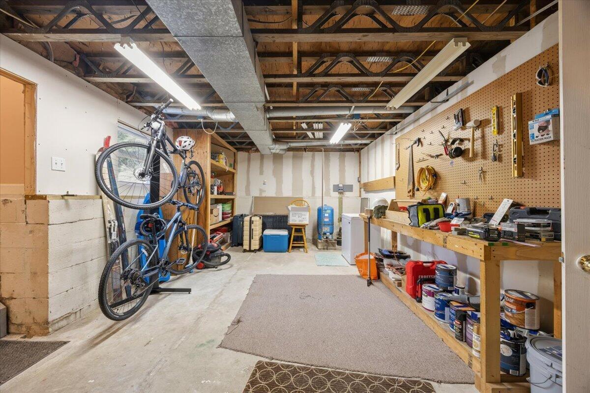 9 Ranwall Avenue, Saco, ME, 04072