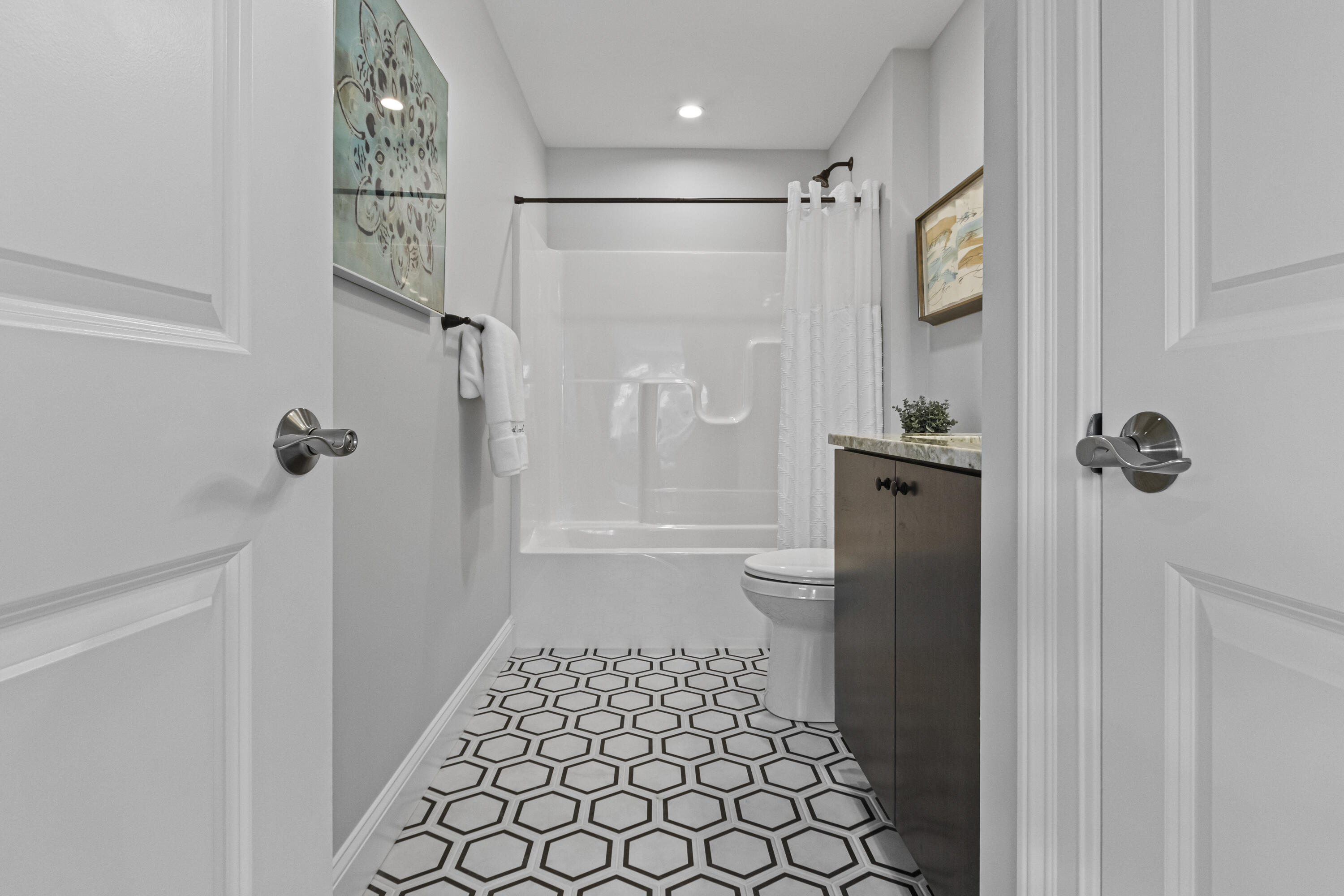 10 Plover Way UNIT 21, South Portland, ME, 04106