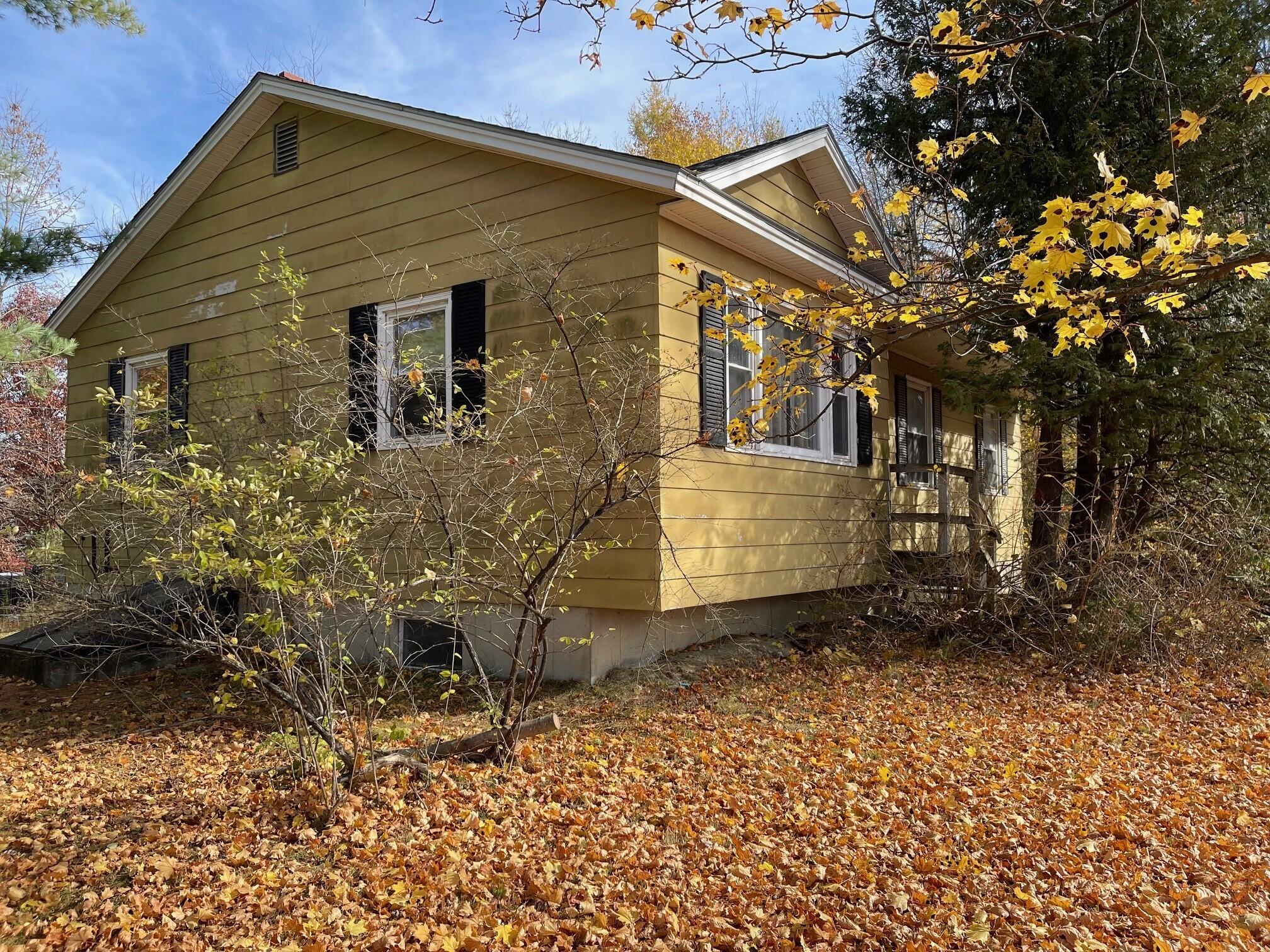 Photo of 3 Oak Street Newport ME 04953