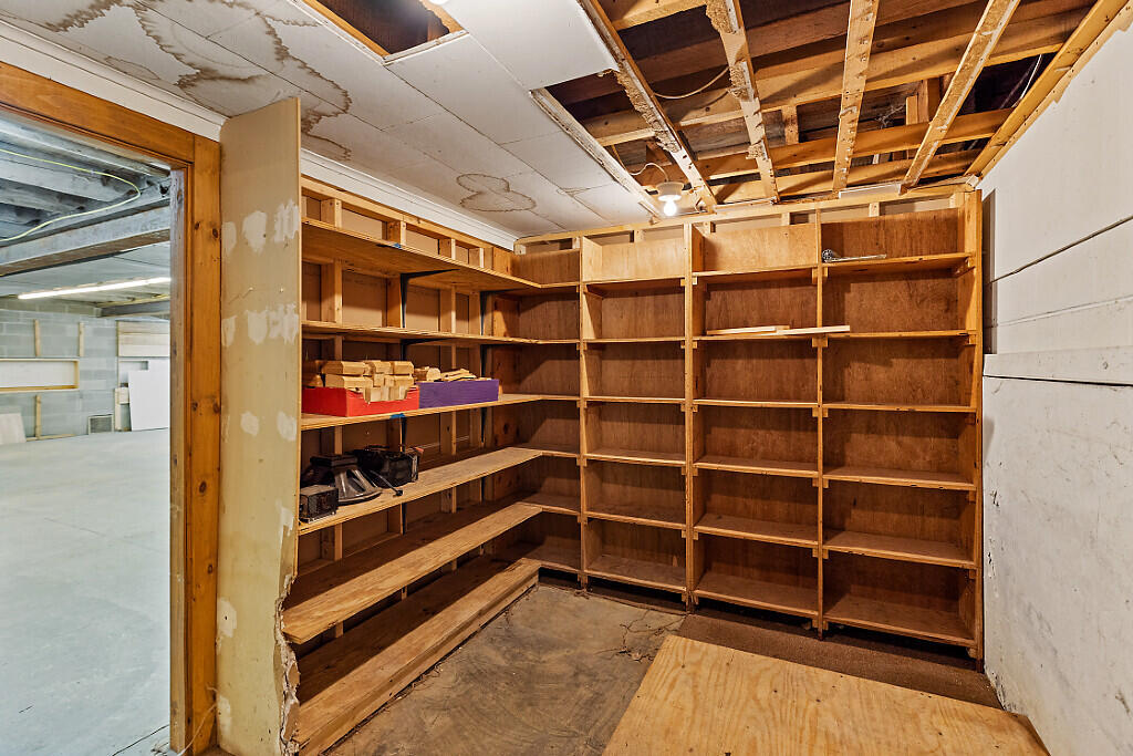 83 Main Street, Phillips, ME, 04966