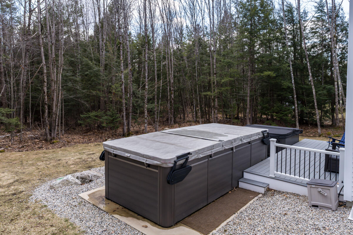 33 Eastfield Drive, Gray, ME, 04039