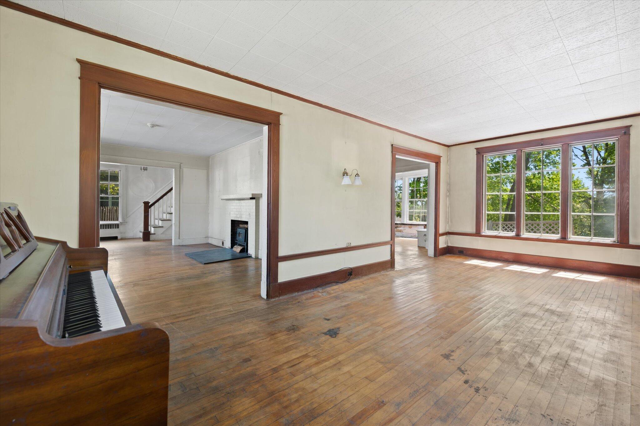08-Sunroom