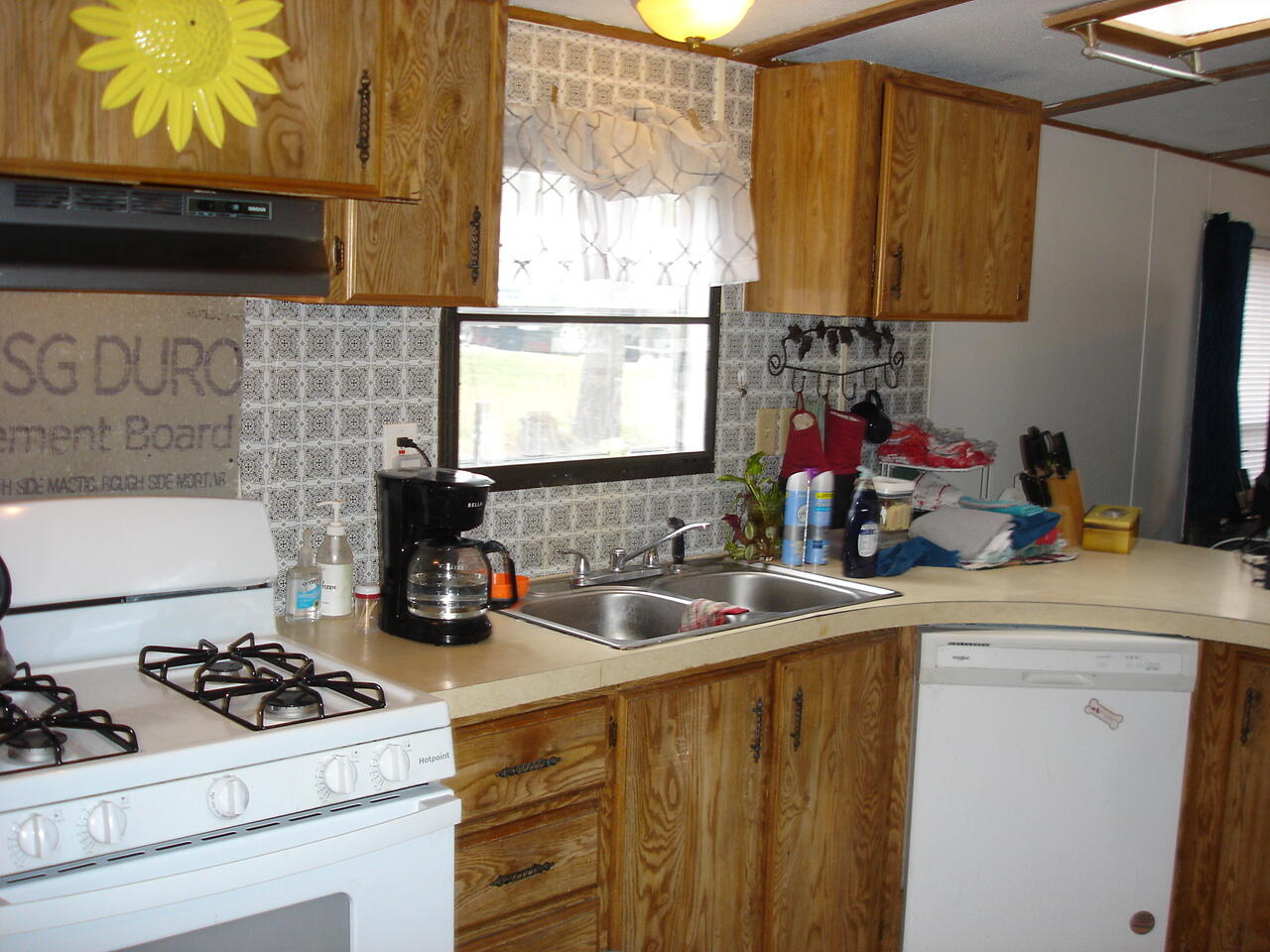 9 Holiday Lane, Standish, ME, 04084