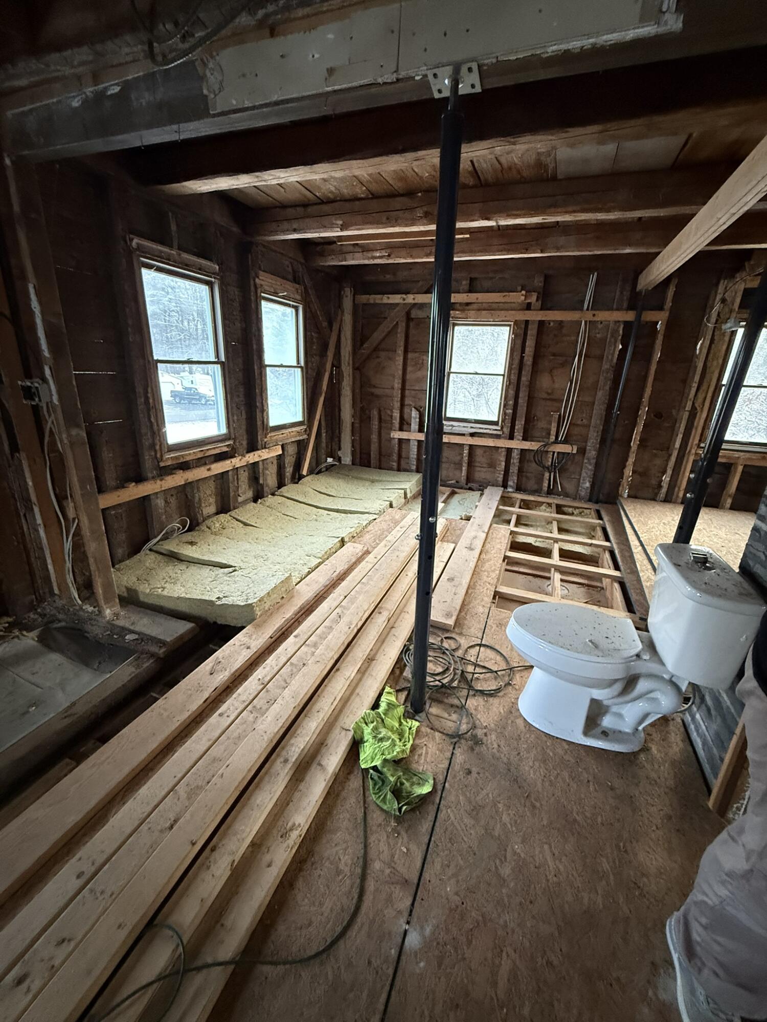 17 Walker Road, Mechanic Falls, ME, 04256