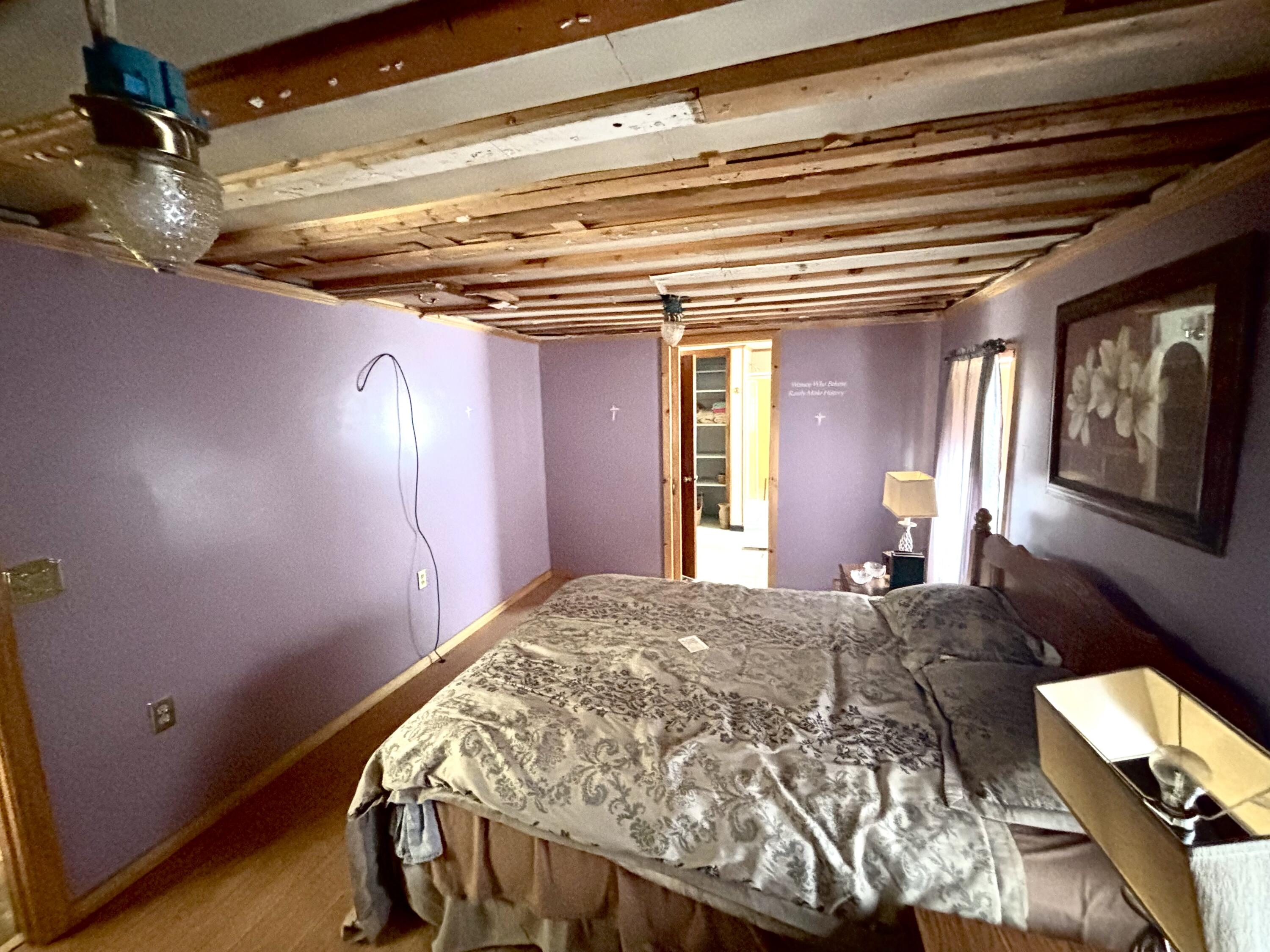 6 Horseshoe Road, Medway, ME, 04460