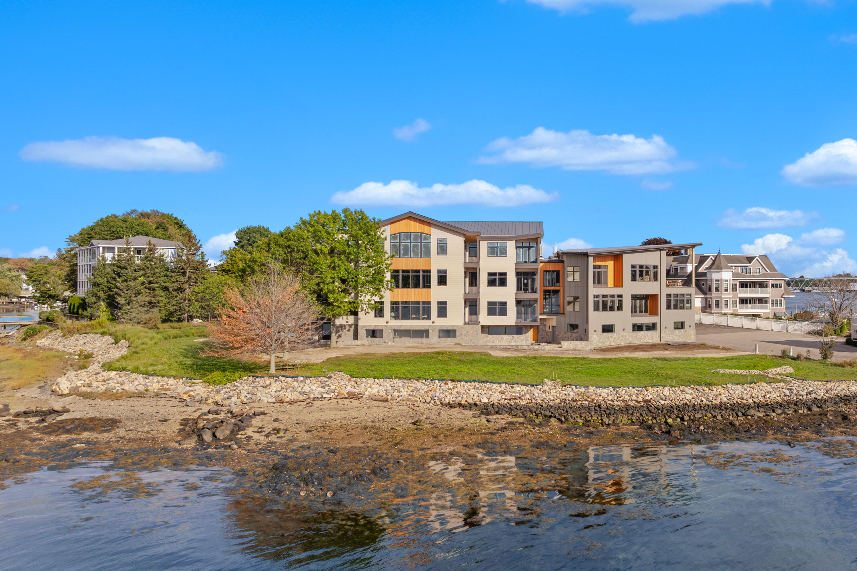 Photo of 35 Badgers Island West #302 Kittery ME 03904