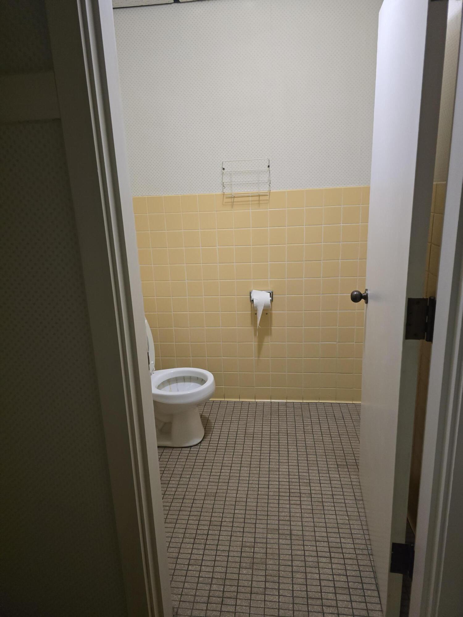 87 Main Street, East Millinocket, ME, 04430