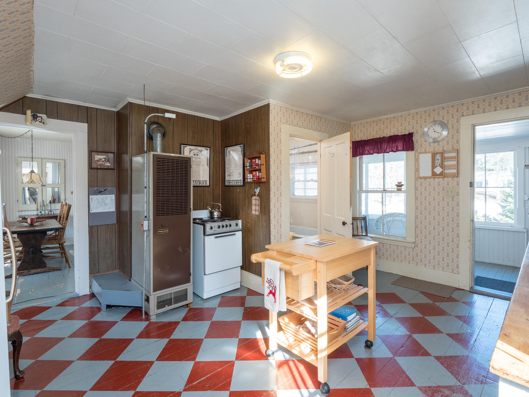 21 Chapman Street, Bethel, ME, 04217