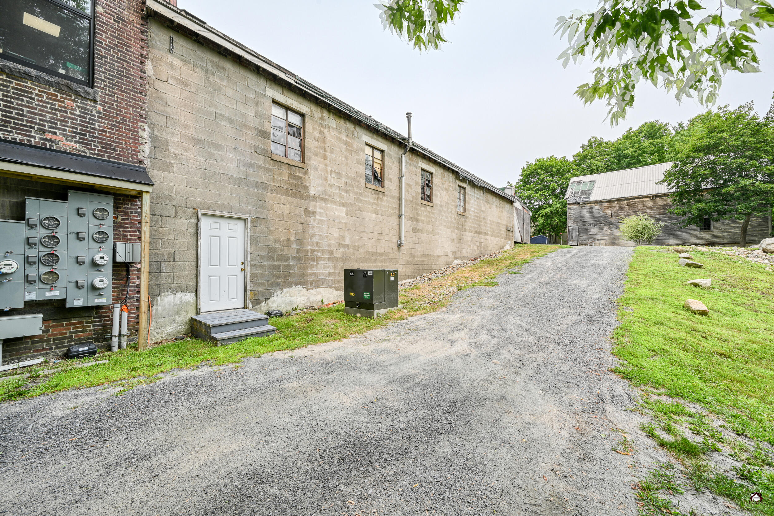 46 Main Street, Oakland, ME 04358 215-lp-110