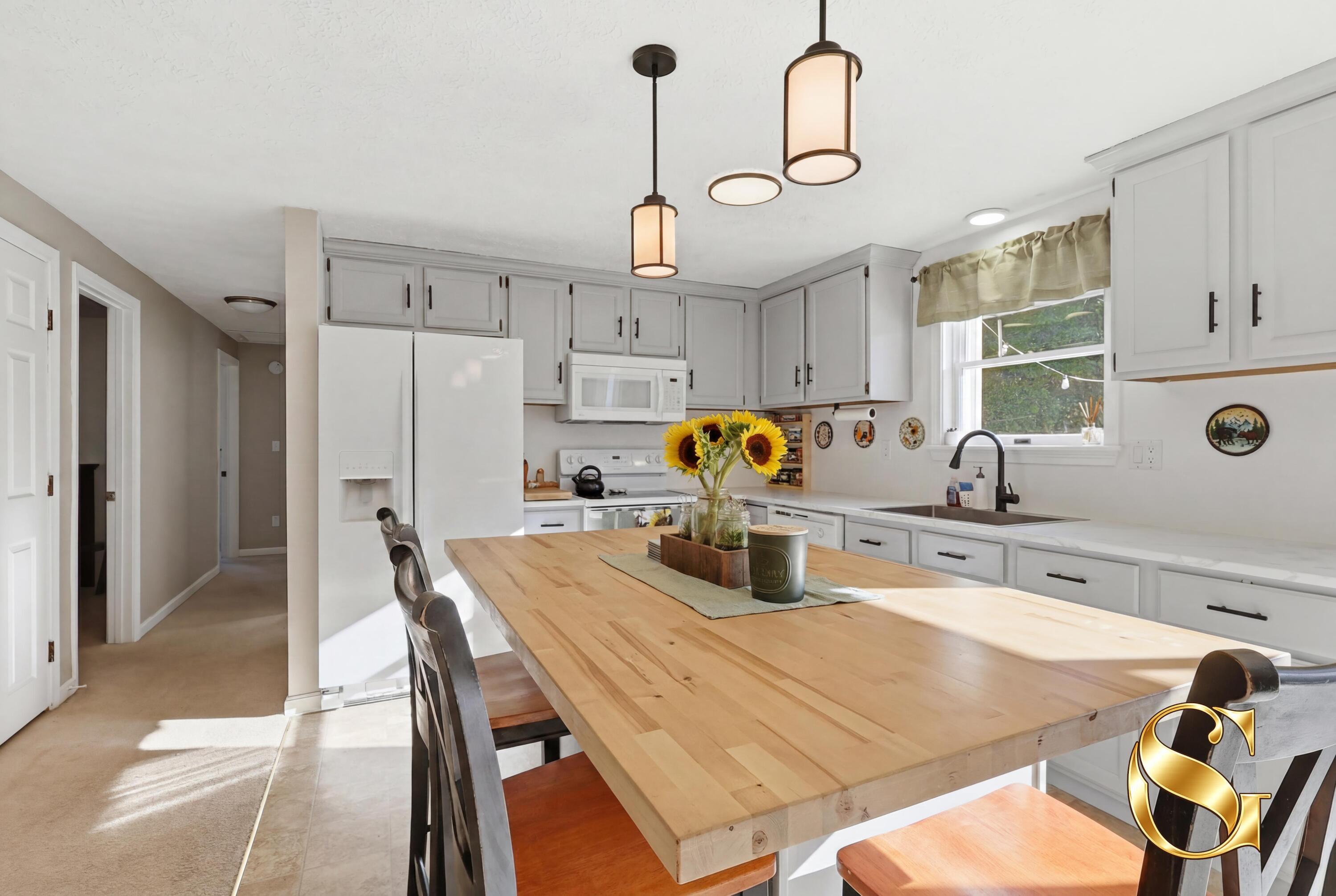 16 Coville Road, Topsham, ME 04086 21