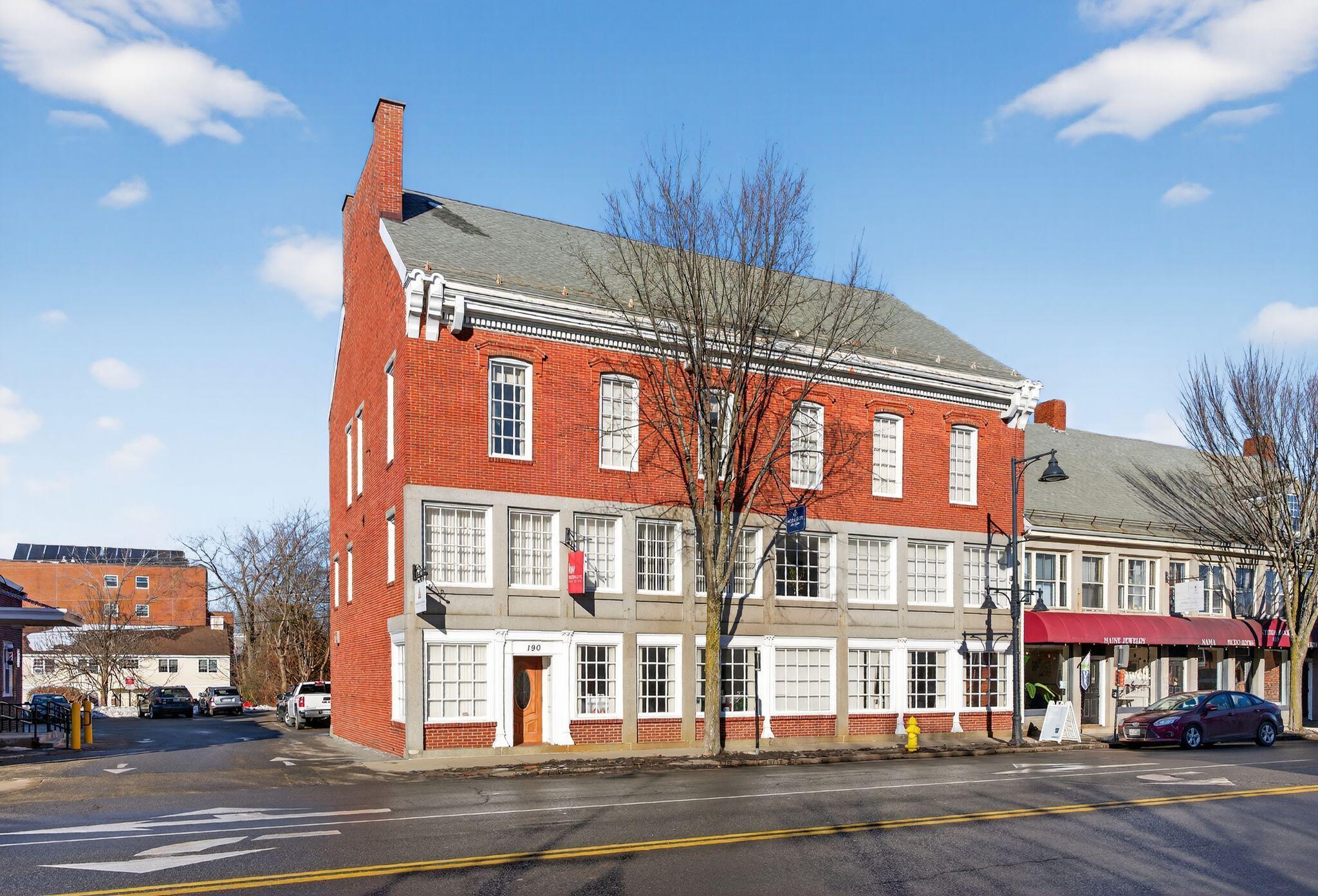 Photo of 190 Main Street Saco ME 04072