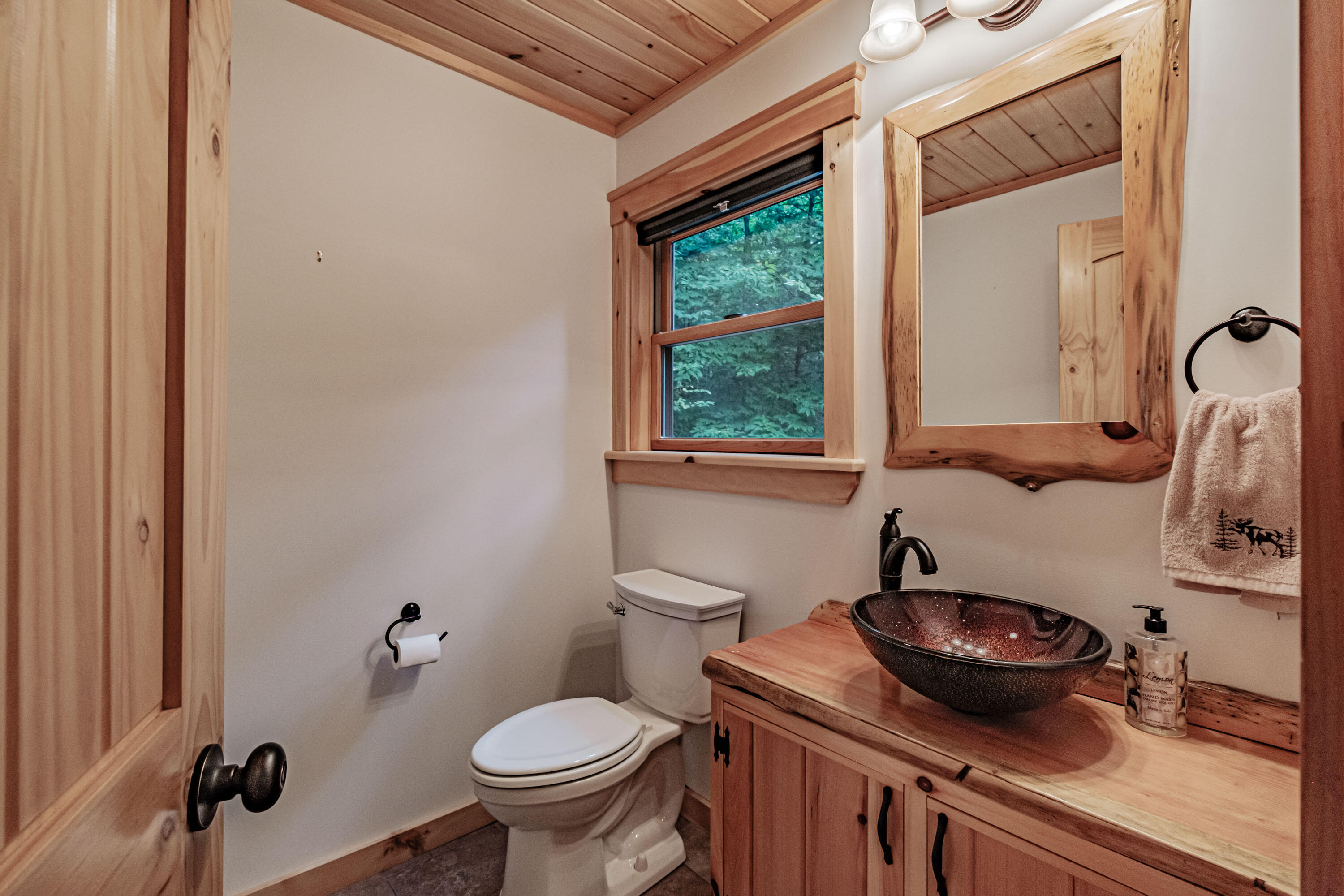 18 Thunder Ridge Road, Newry, ME, 04261