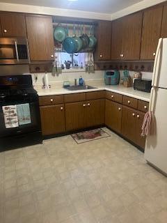 456 Essex Street, Dover-Foxcroft, ME 04426 — photo 3