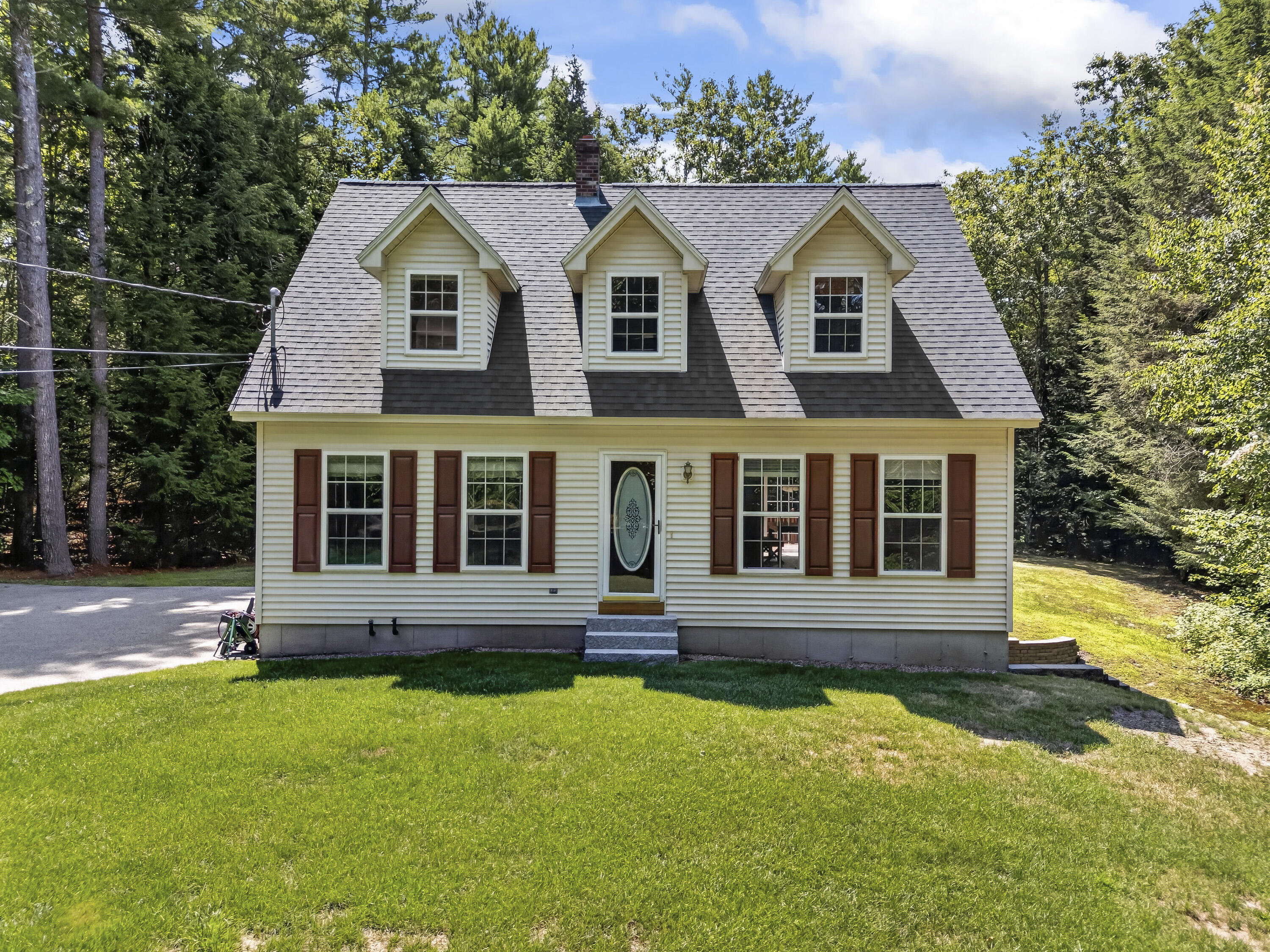 152 Sand Pond Rd, Sanford