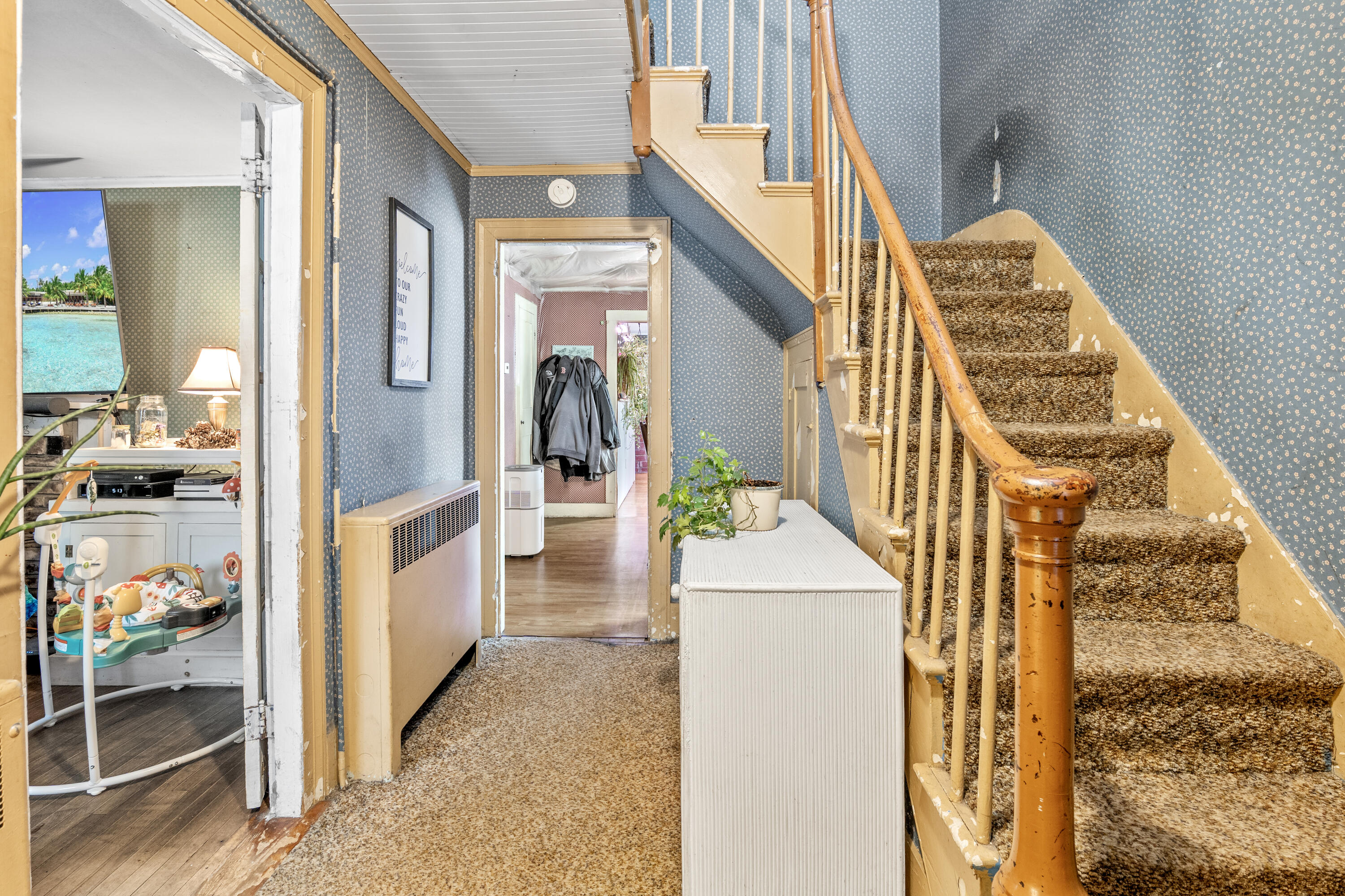 19 Main Street, Dixfield, ME, 04224