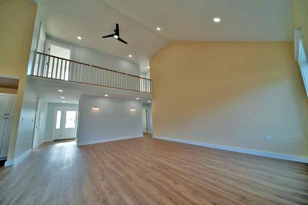 15 Lilac Lane, Houlton, ME, 04730