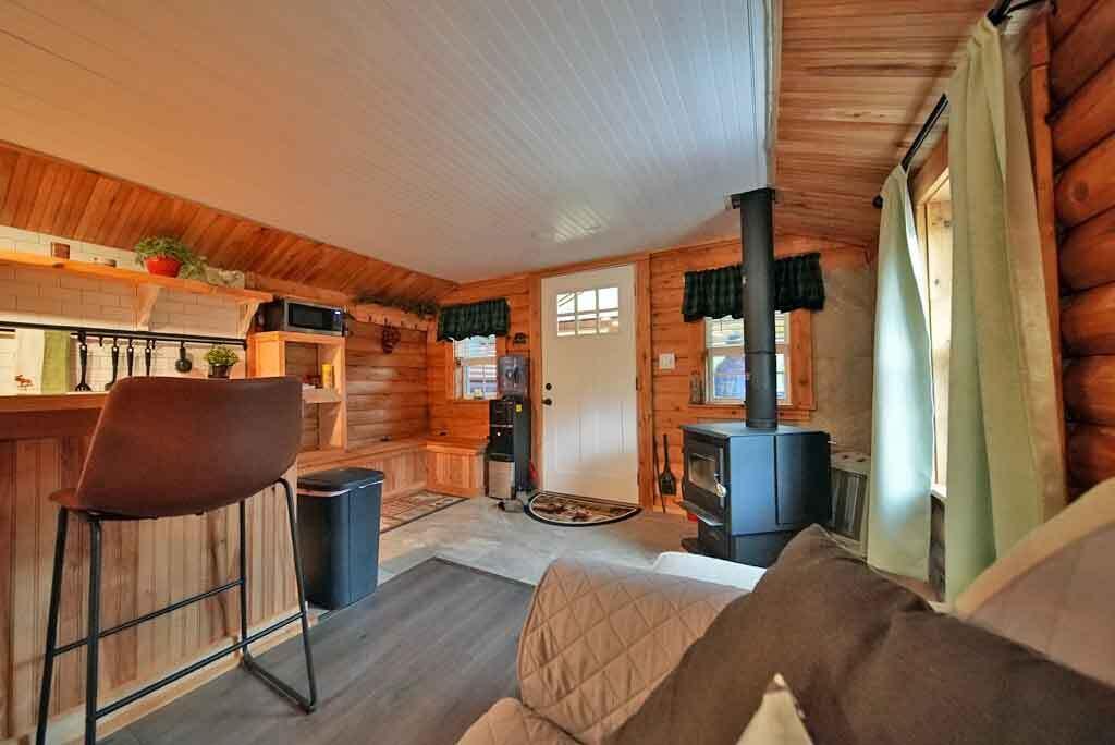 furnished-maine-cabin-home