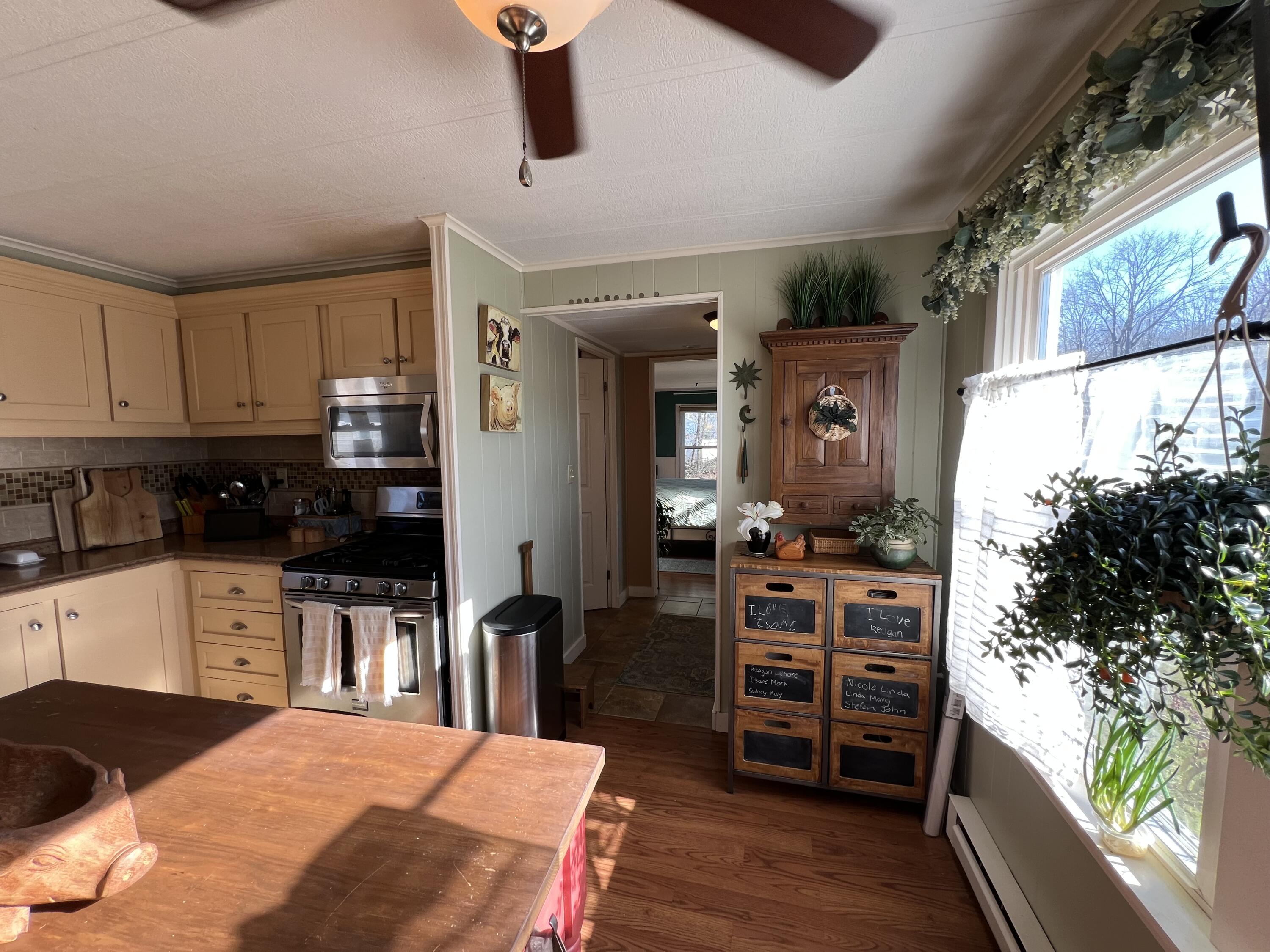 15 Marks Lane, Rockland, ME, 04841