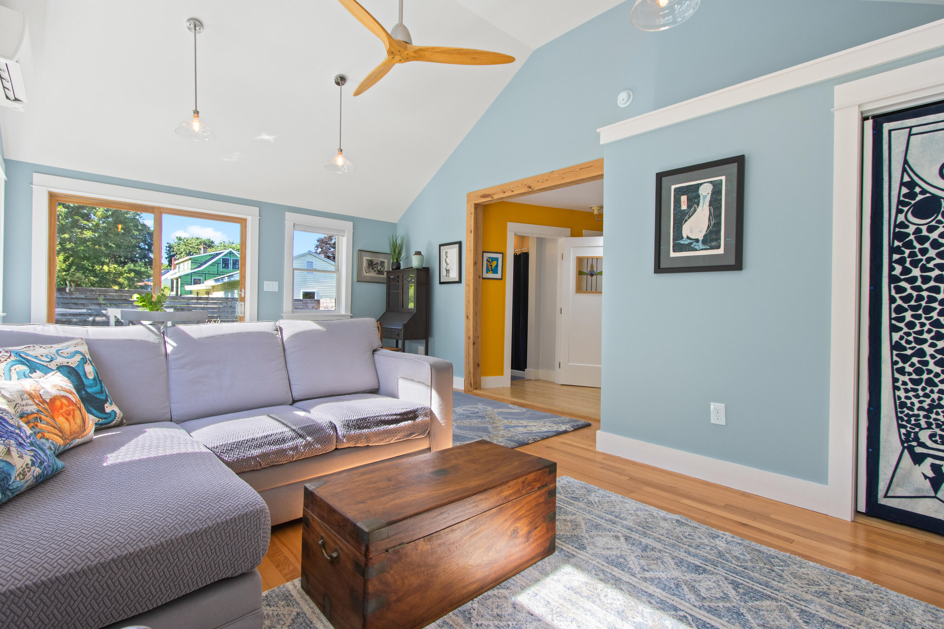118 Rowe Avenue, Portland, ME 04102 Living Area