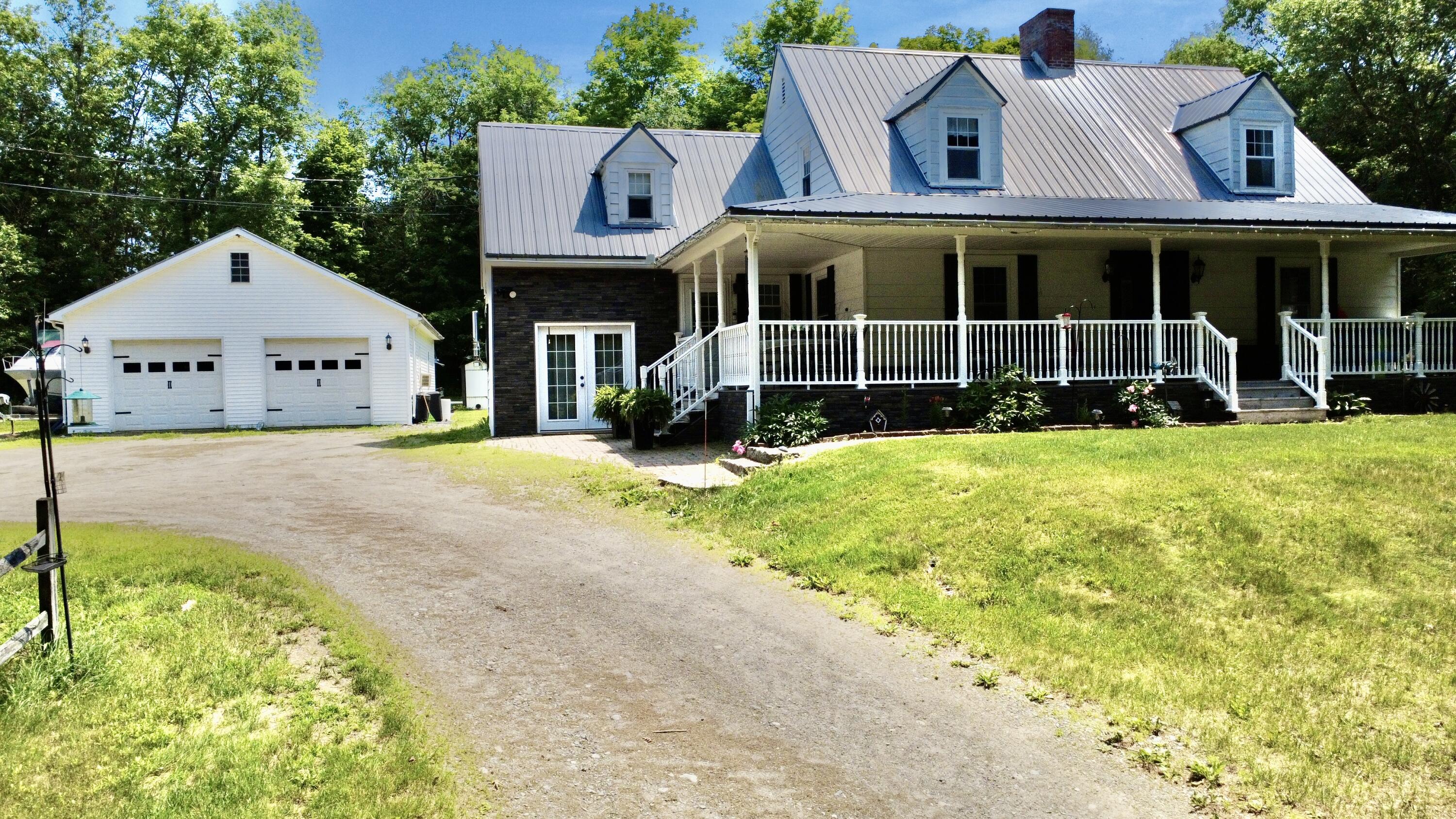 Photo of 269 Main Street Lincoln ME 04457