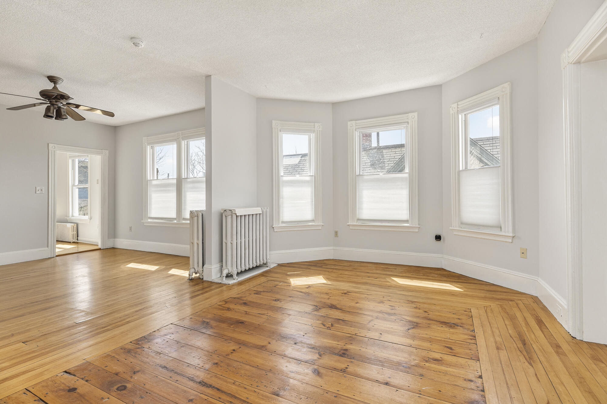 22 Cumberland Avenue UNIT 3, Portland, ME, 04101