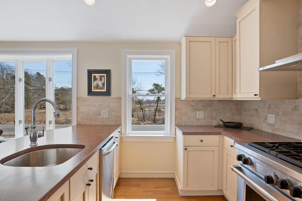 189 Western Avenue, Kennebunk, ME, 04043