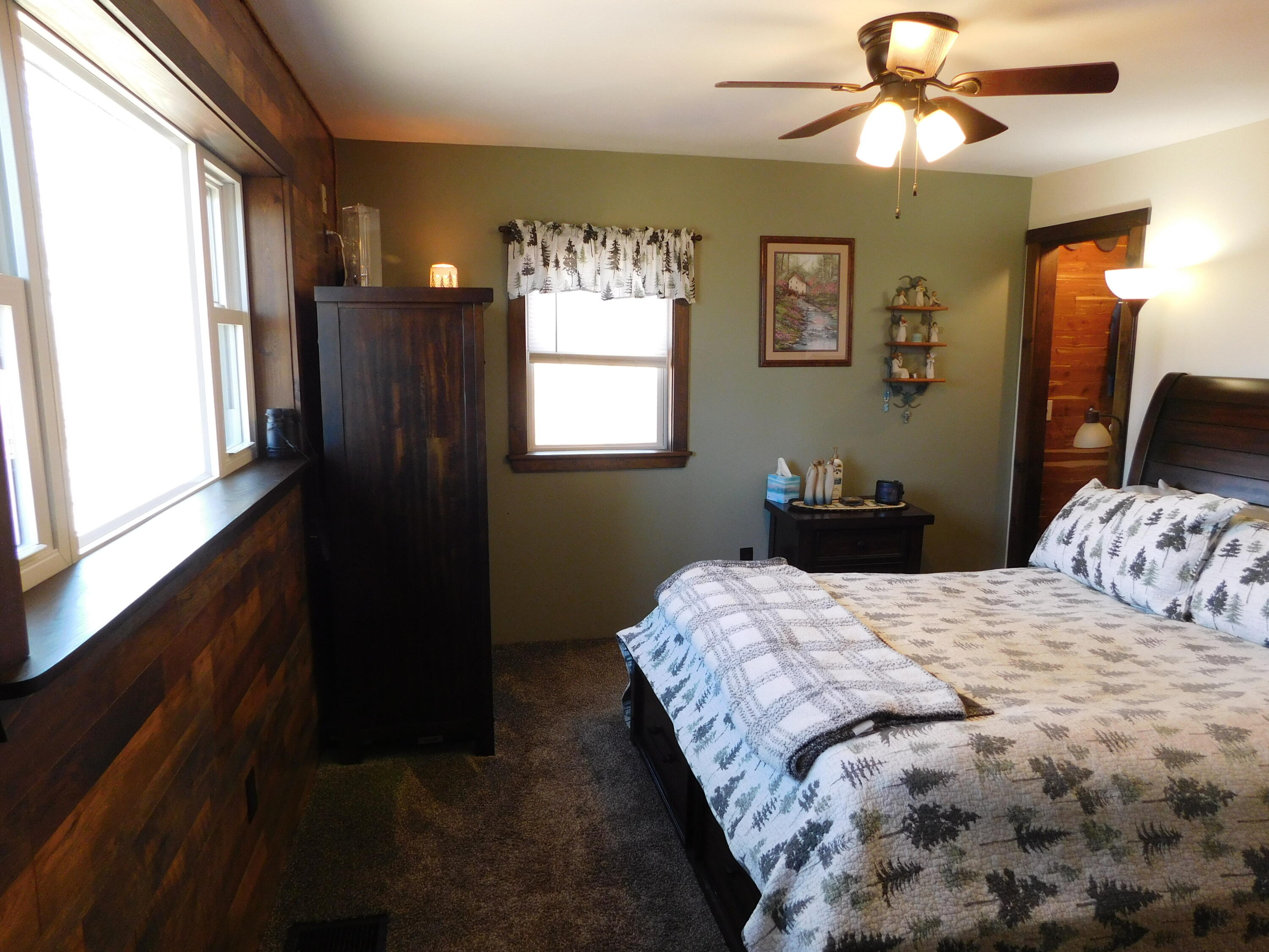 557 Enfield Road, Lincoln, ME, 04457